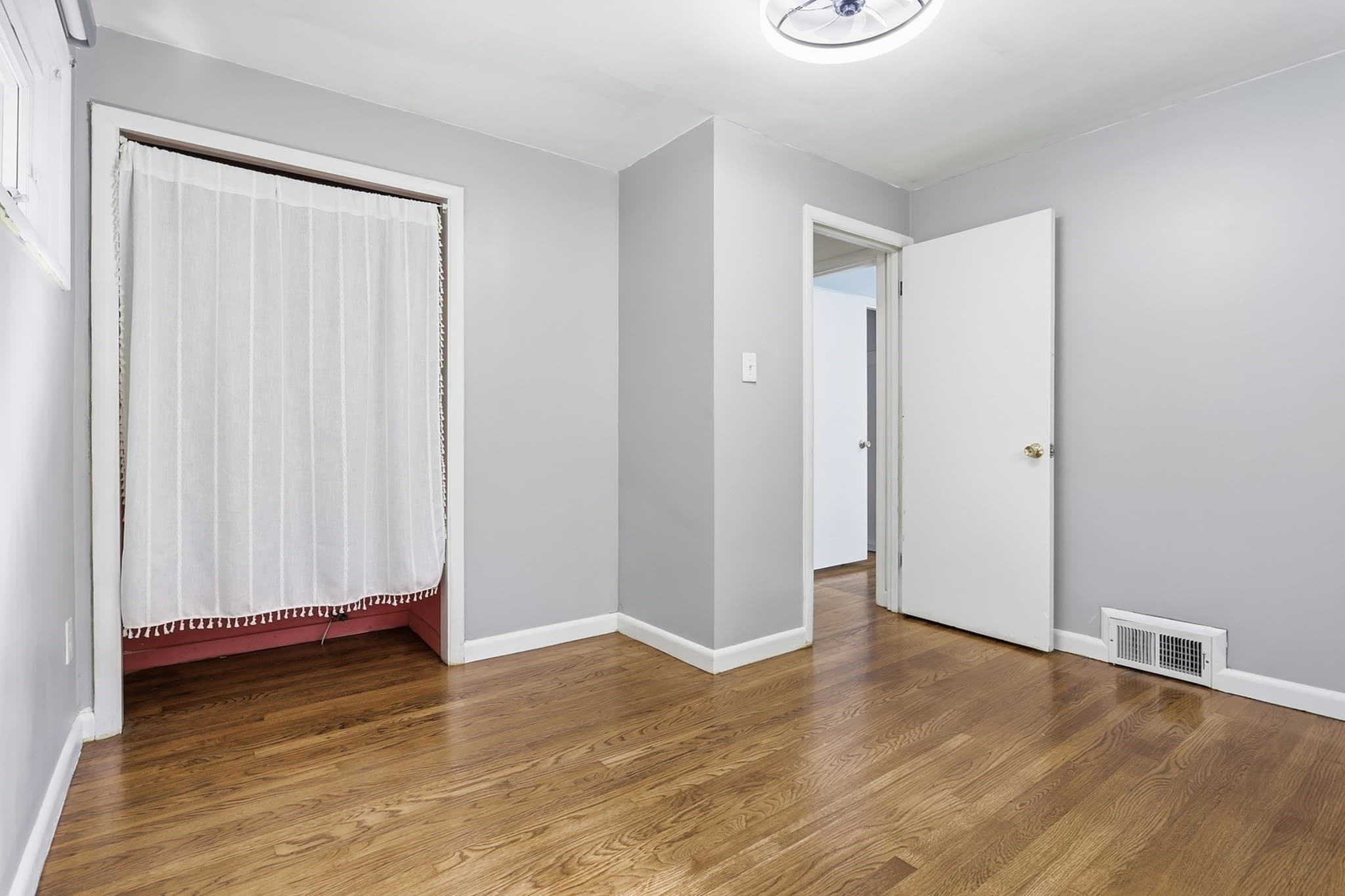 Single Family Residence at 75 Proctor Road, Chelmsford MA 01824, Chelmsford, photo 18 of 28