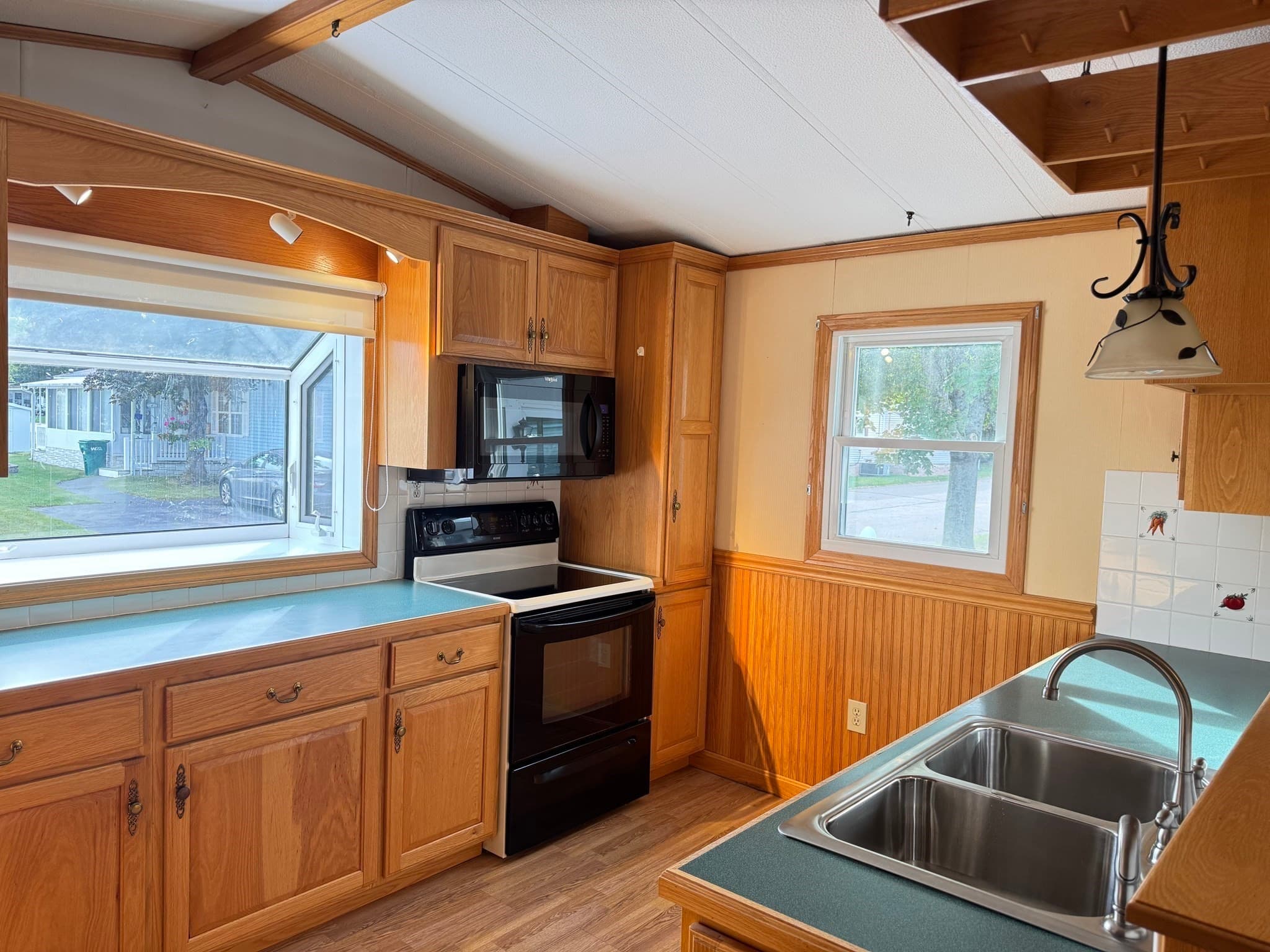 Mobile Home at 9 Shortway, Plainville MA 02762, Plainville, photo 9 of 28