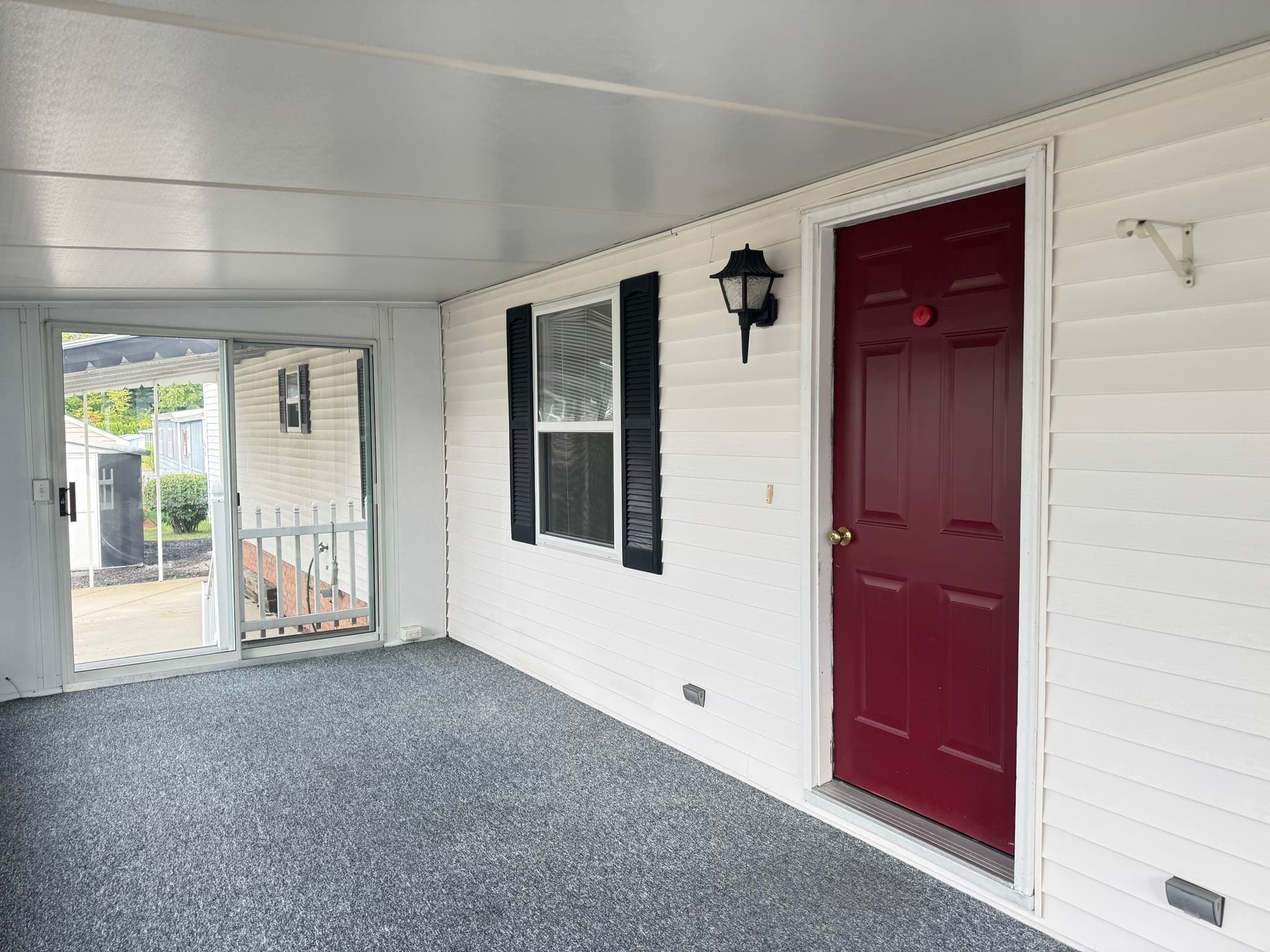 Mobile Home at 9 Shortway, Plainville MA 02762, Plainville, photo 4 of 28