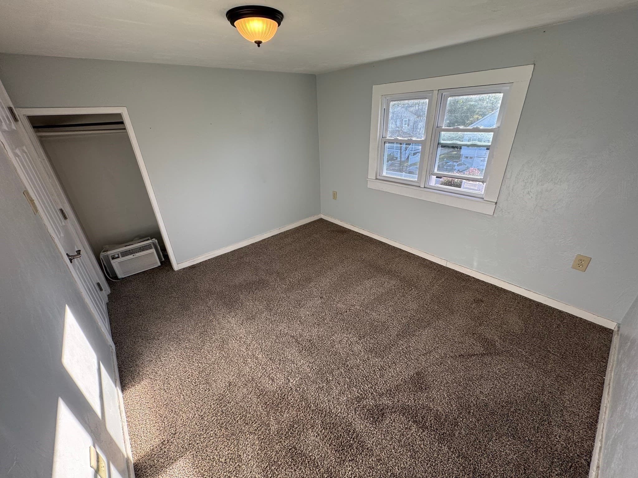 Single Family Residence at 210 Main St, Shrewsbury MA 01545, Shrewsbury, photo 17 of 32