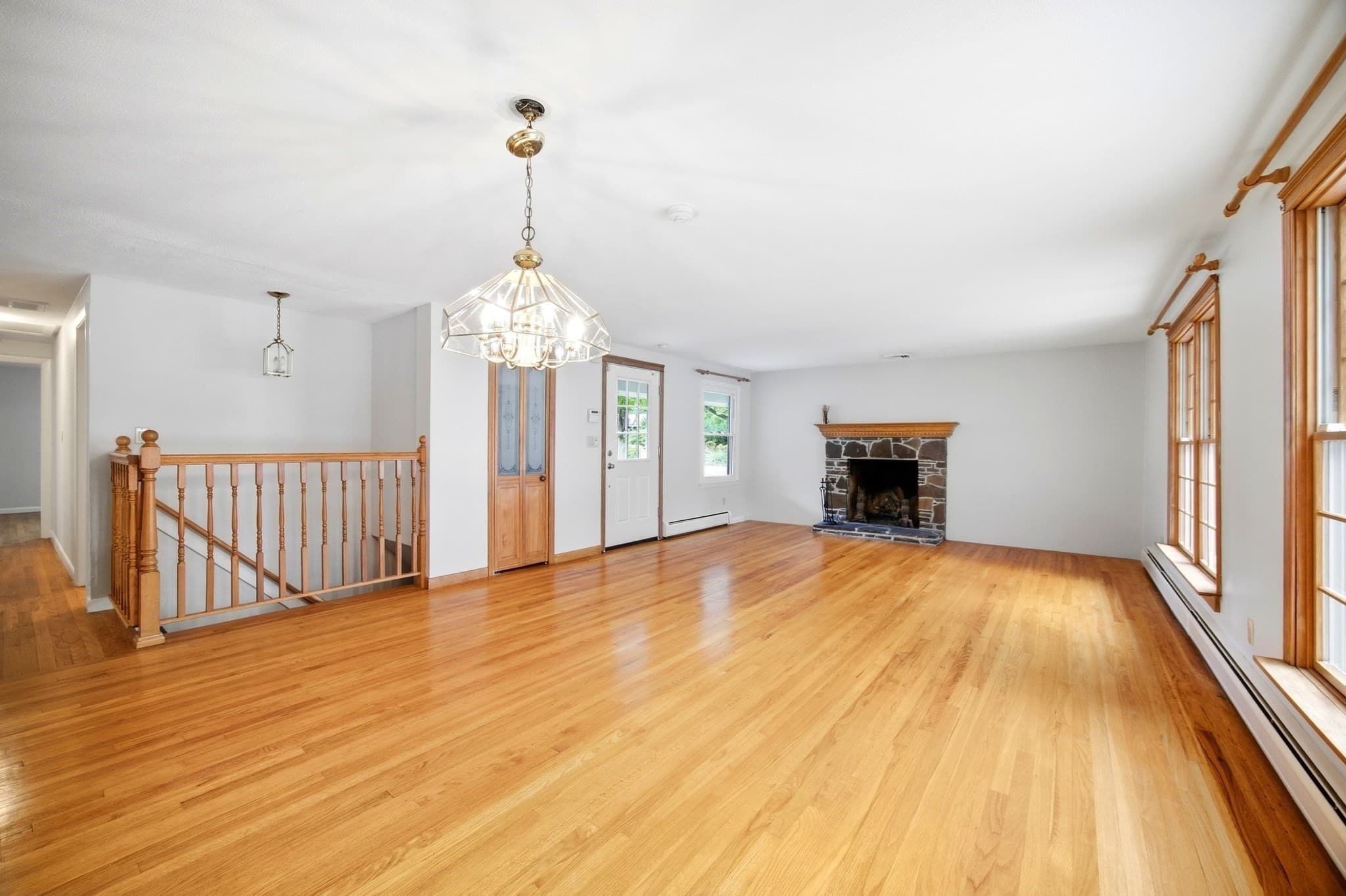 Single Family Residence at 2 Drake Lane, Holyoke MA 01040, Holyoke, photo 3 of 27