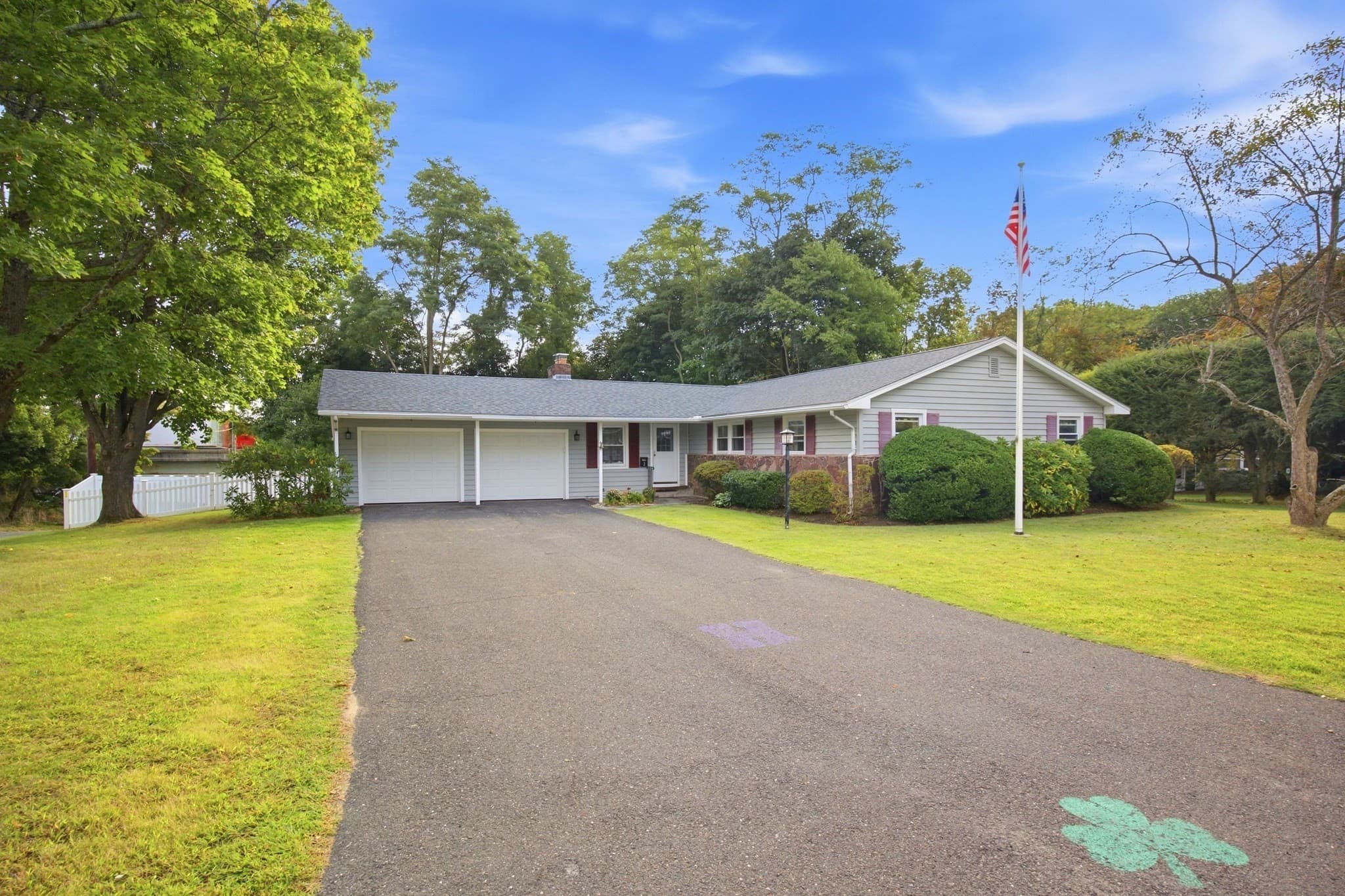 2 Drake Lane, Holyoke MA 01040