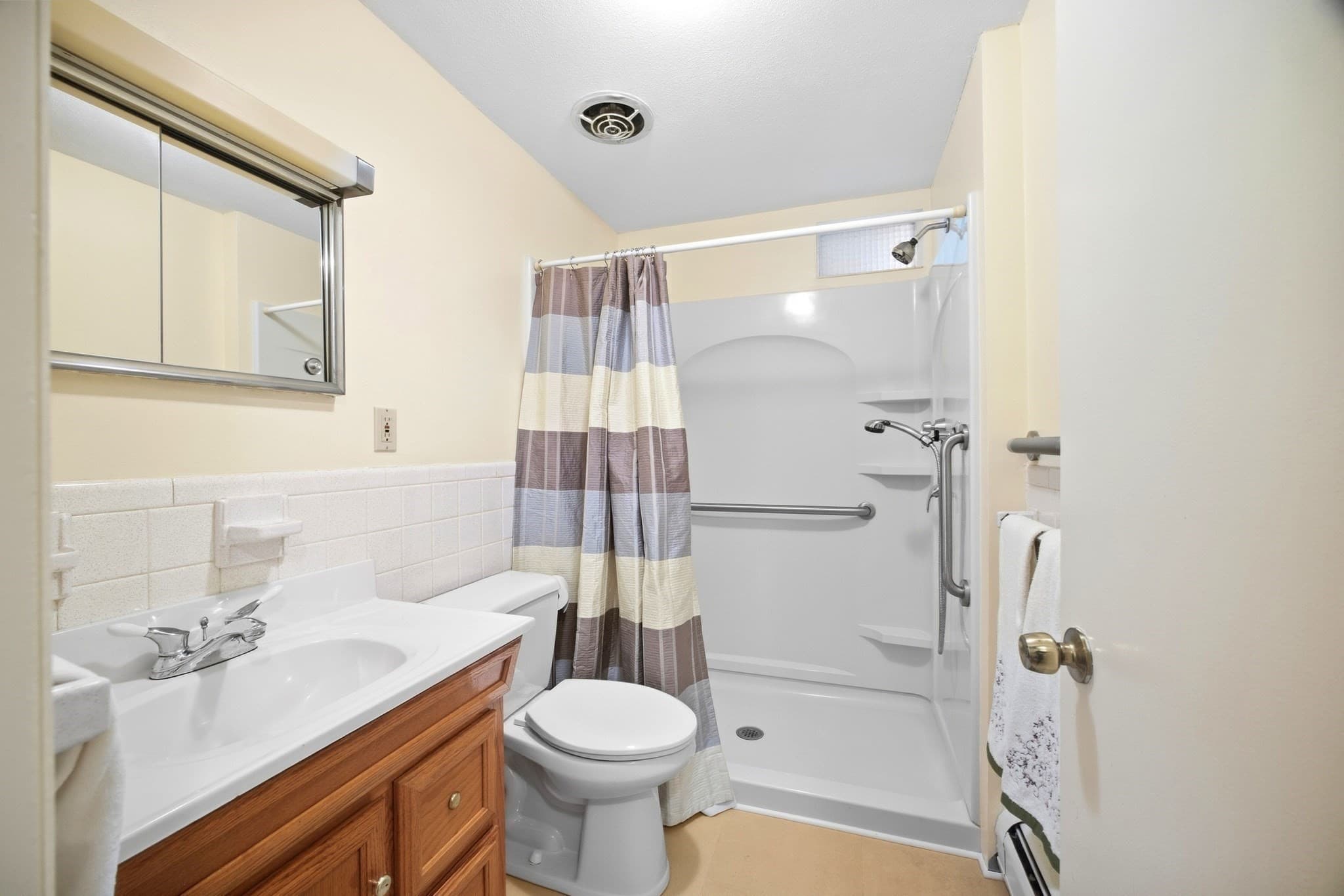 Single Family Residence at 2 Drake Lane, Holyoke MA 01040, Holyoke, photo 20 of 27