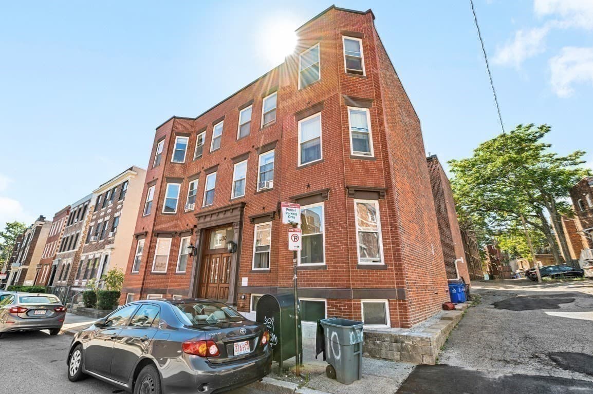 Condominium at 330 Summit Ave # 305, Boston MA 02135, photo 21 of 26