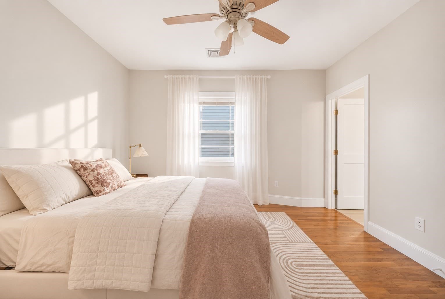 Condominium at 106 Walnut St # 4, Somerville MA 02145, Somerville, photo 12 of 29