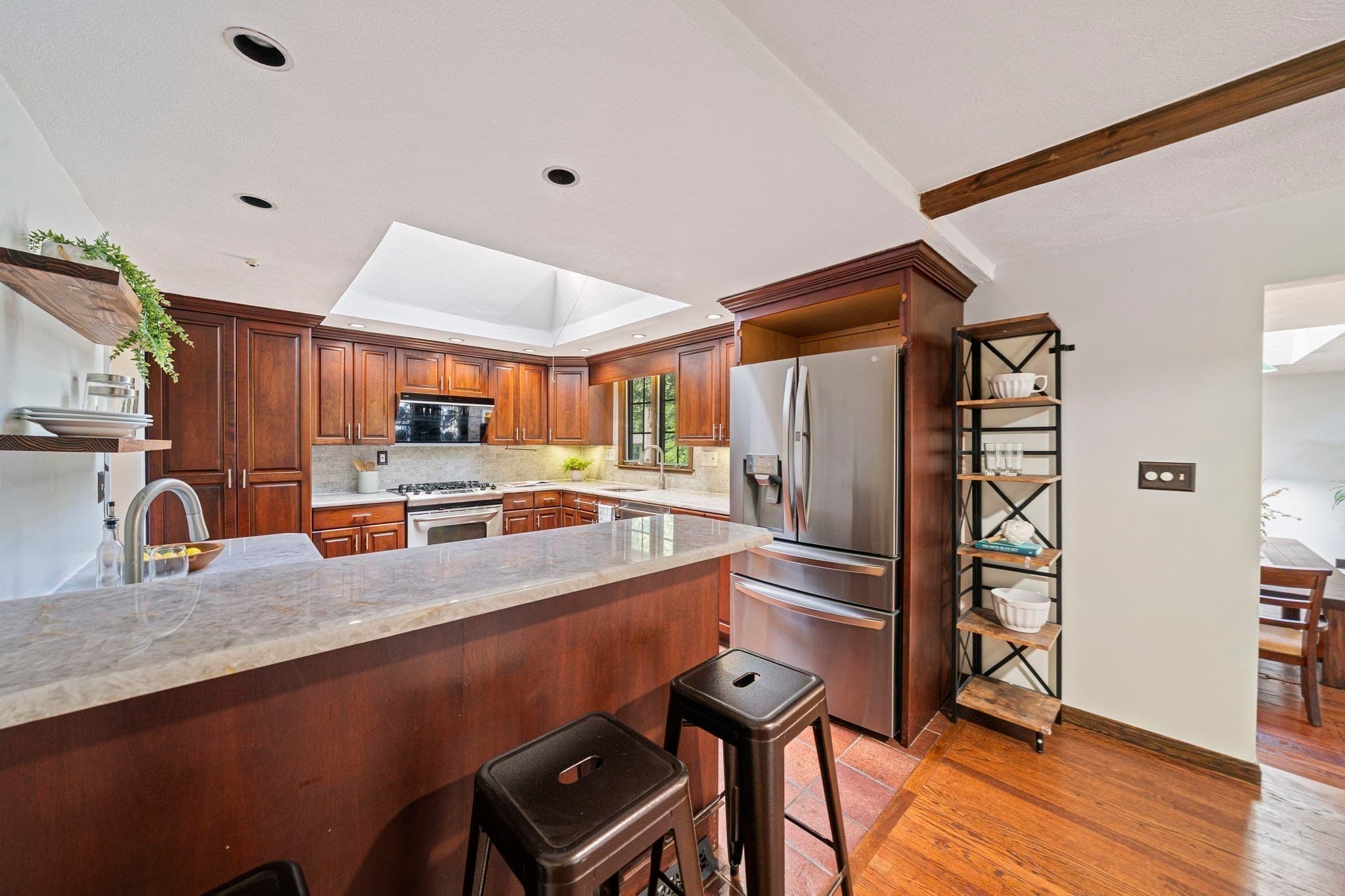 Single Family Residence at 5 Cowdrey Ln, Acton MA 01720, Acton, photo 8 of 36