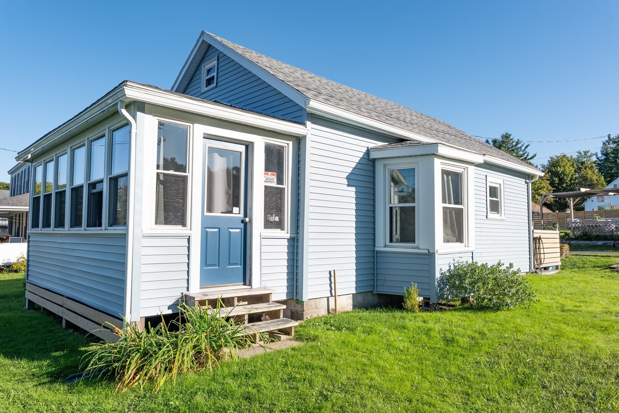 10 Russell Stage Rd, Blandford MA 01008