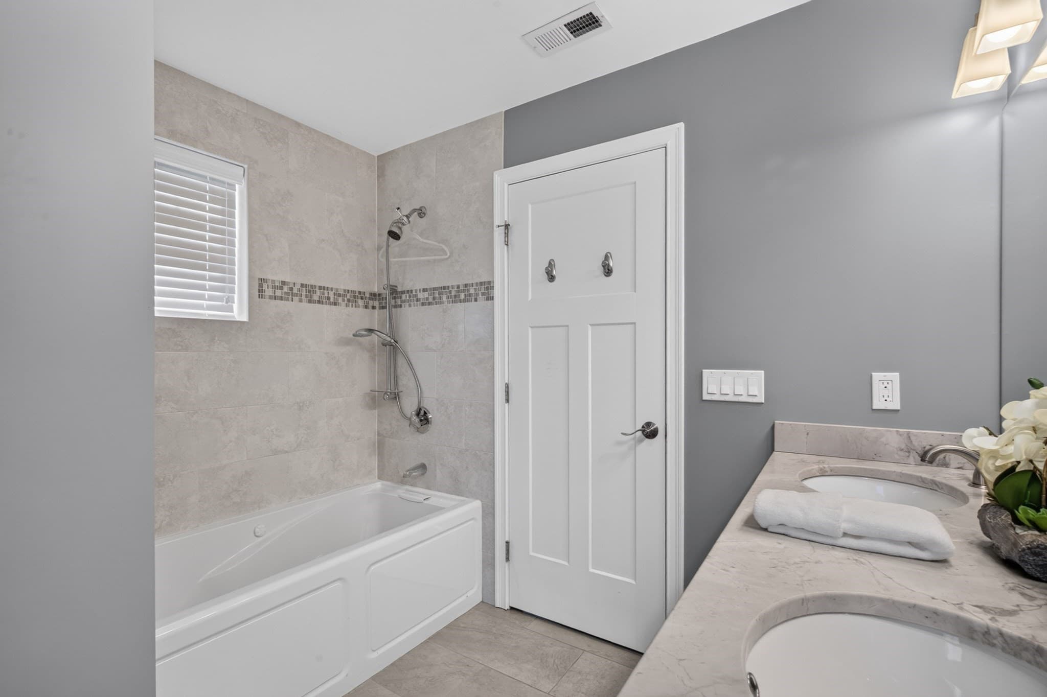 Single Family Residence at 34 Senator Bolling Cir, Boston MA 02124, Boston, photo 30 of 41