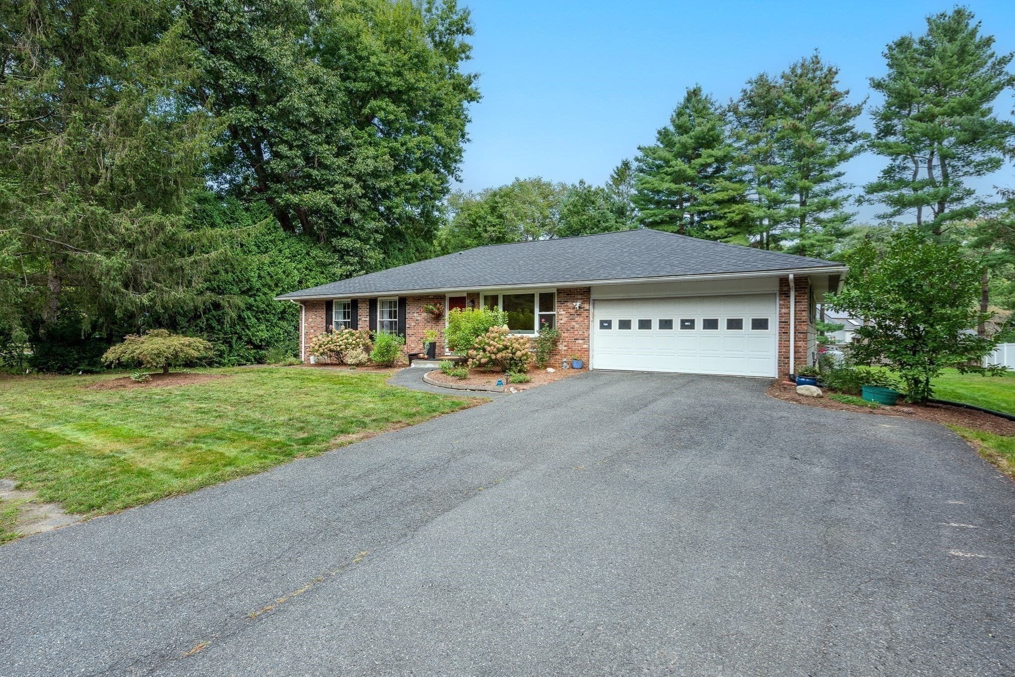 Single Family Residence at 69 Grantwood Dr, Amherst MA 01002, Amherst, photo 3 of 40