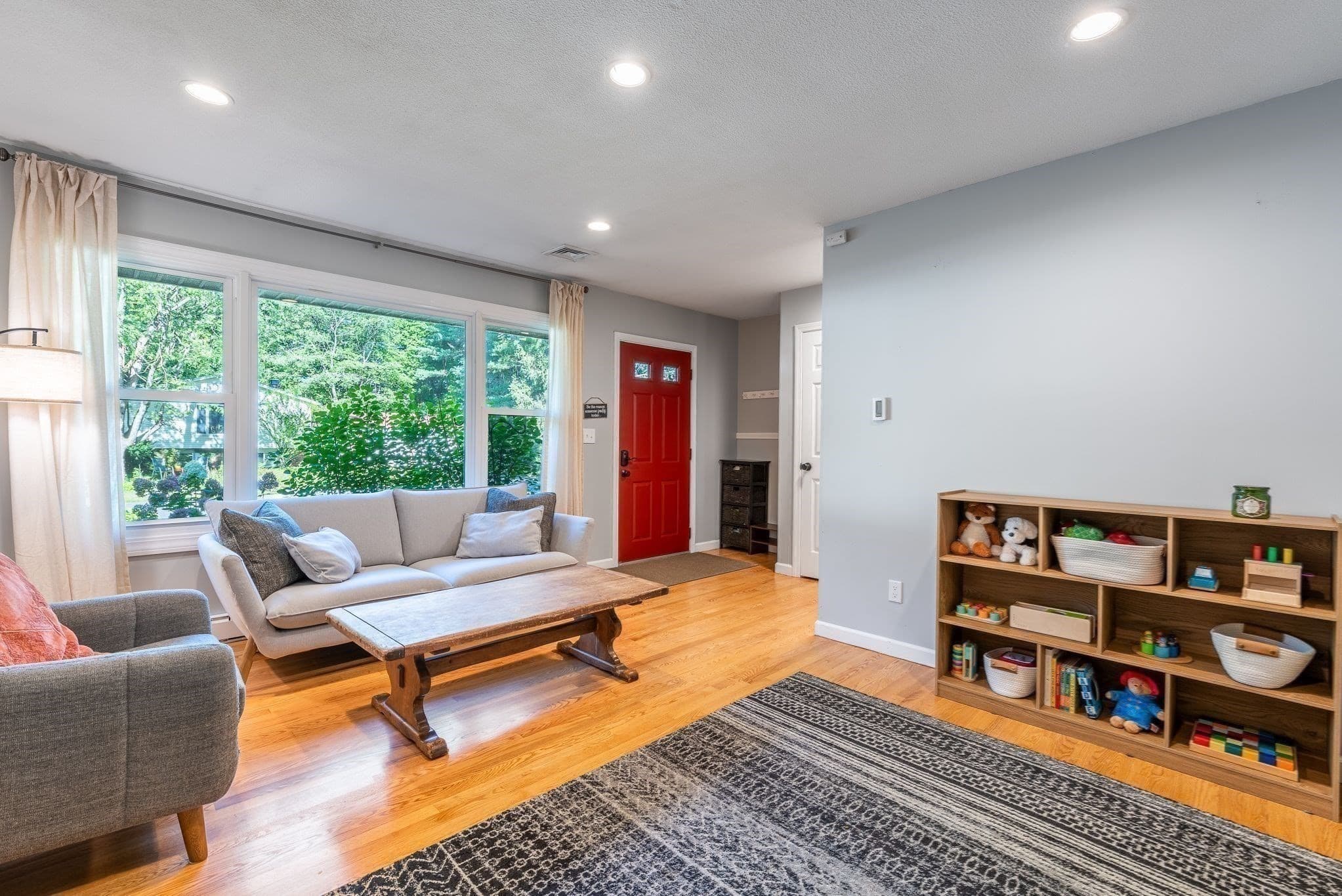 Single Family Residence at 69 Grantwood Dr, Amherst MA 01002, Amherst, photo 8 of 40
