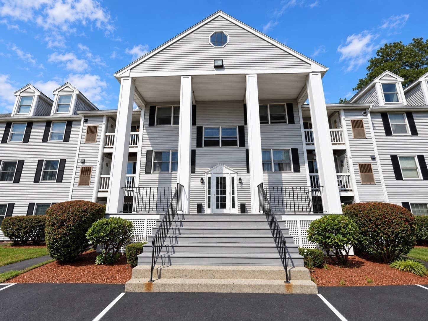 Condominium at 1830 Main Street # 42, Tewksbury MA 01876, Tewksbury, photo 2 of 35