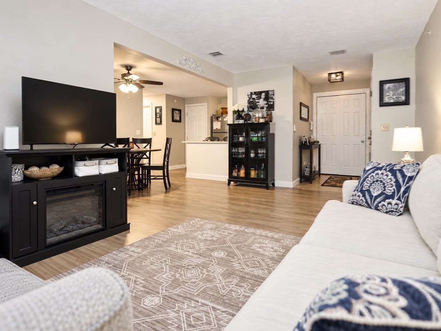 Condominium at 1830 Main Street # 42, Tewksbury MA 01876, Tewksbury, photo 3 of 35