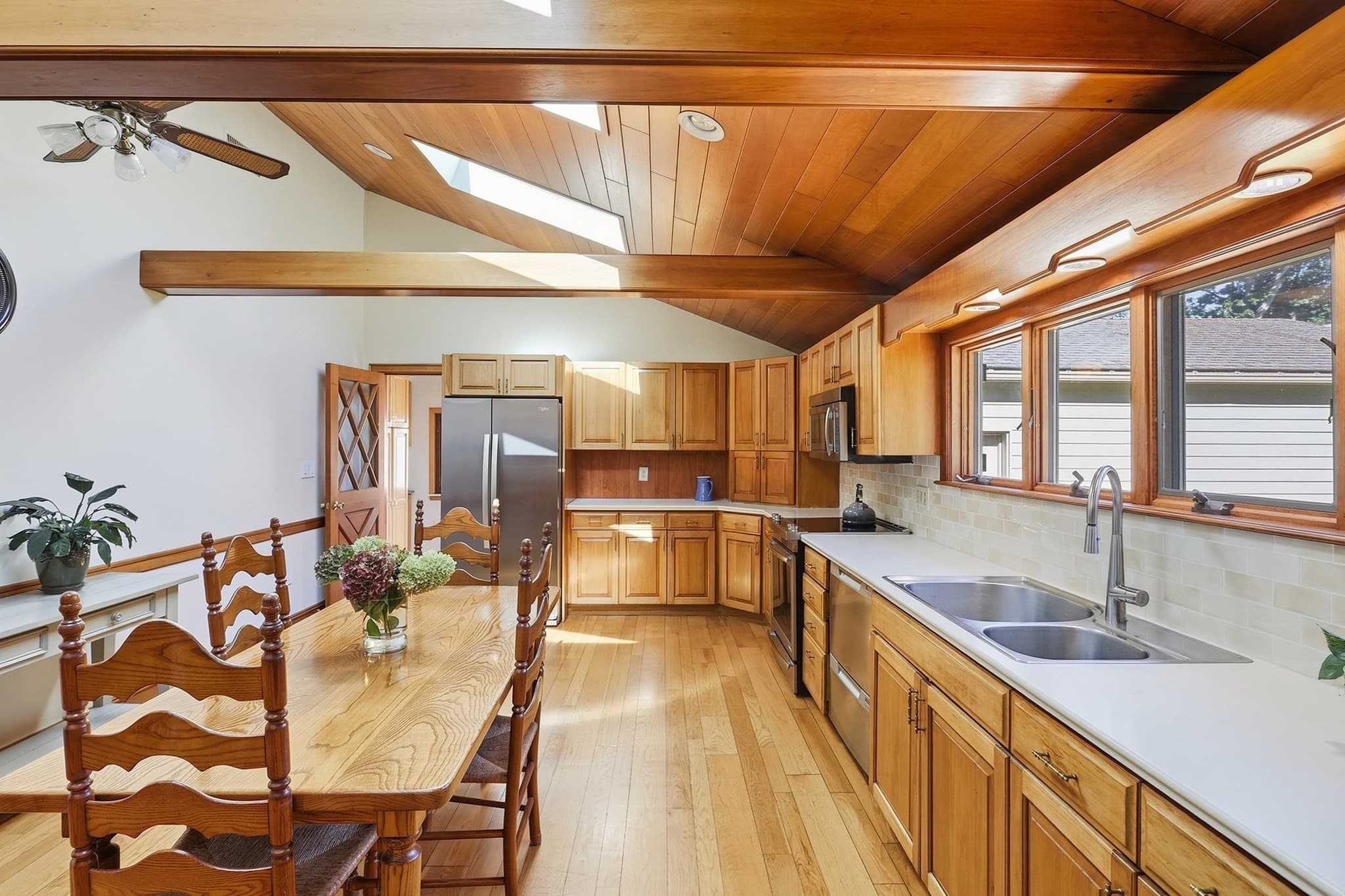 Single Family Residence at 4 Nevada Road, Burlington MA 01803, Burlington, photo 8 of 21