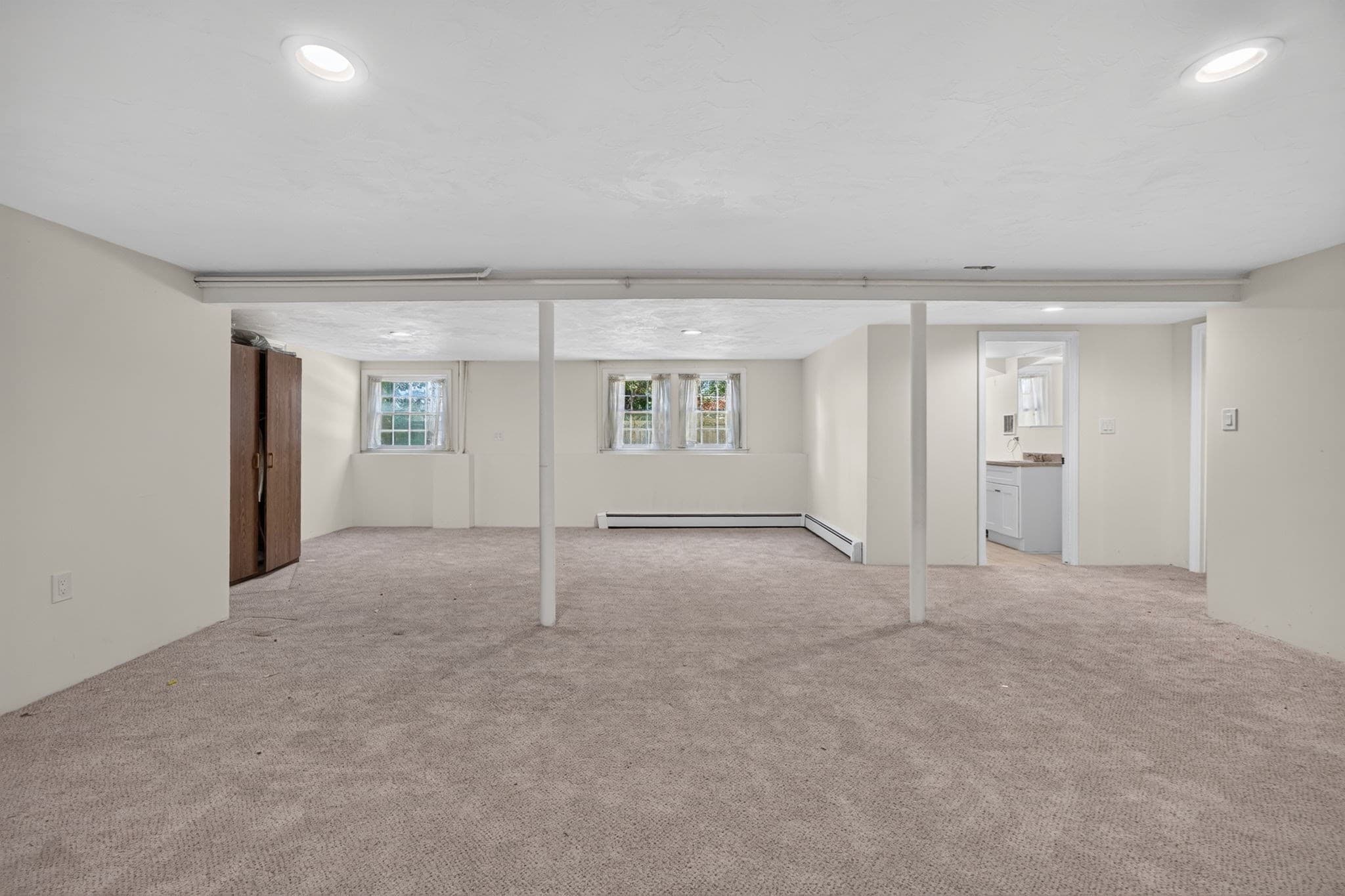 Single Family Residence at 7 Madeline Rd, Tewksbury MA 01876, Tewksbury, photo 26 of 39