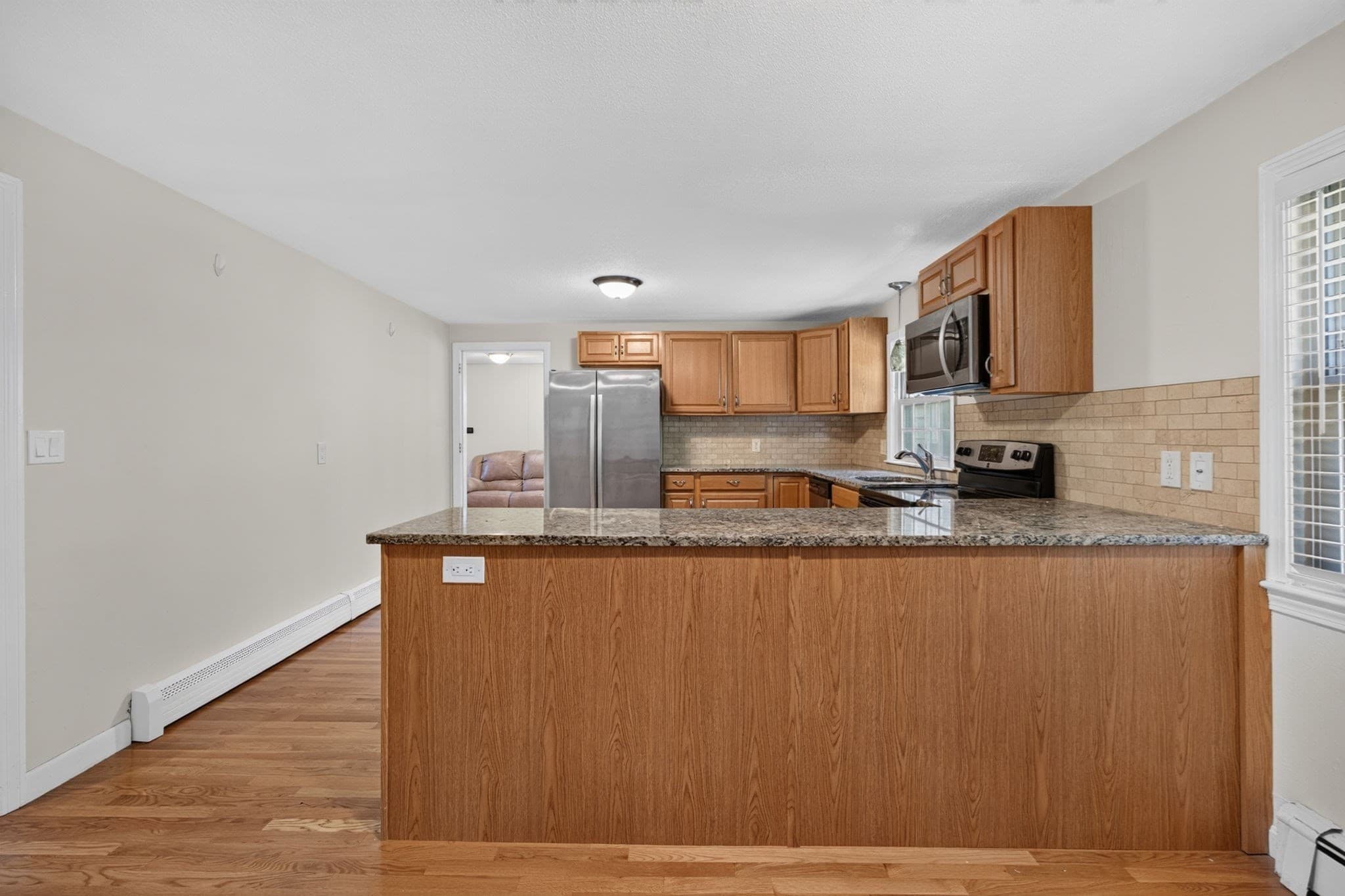 Single Family Residence at 7 Madeline Rd, Tewksbury MA 01876, Tewksbury, photo 7 of 39
