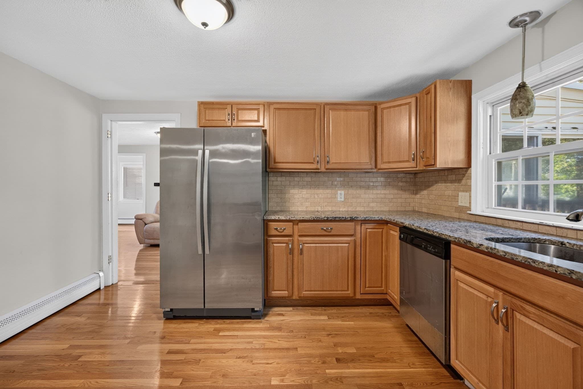 Single Family Residence at 7 Madeline Rd, Tewksbury MA 01876, Tewksbury, photo 4 of 39