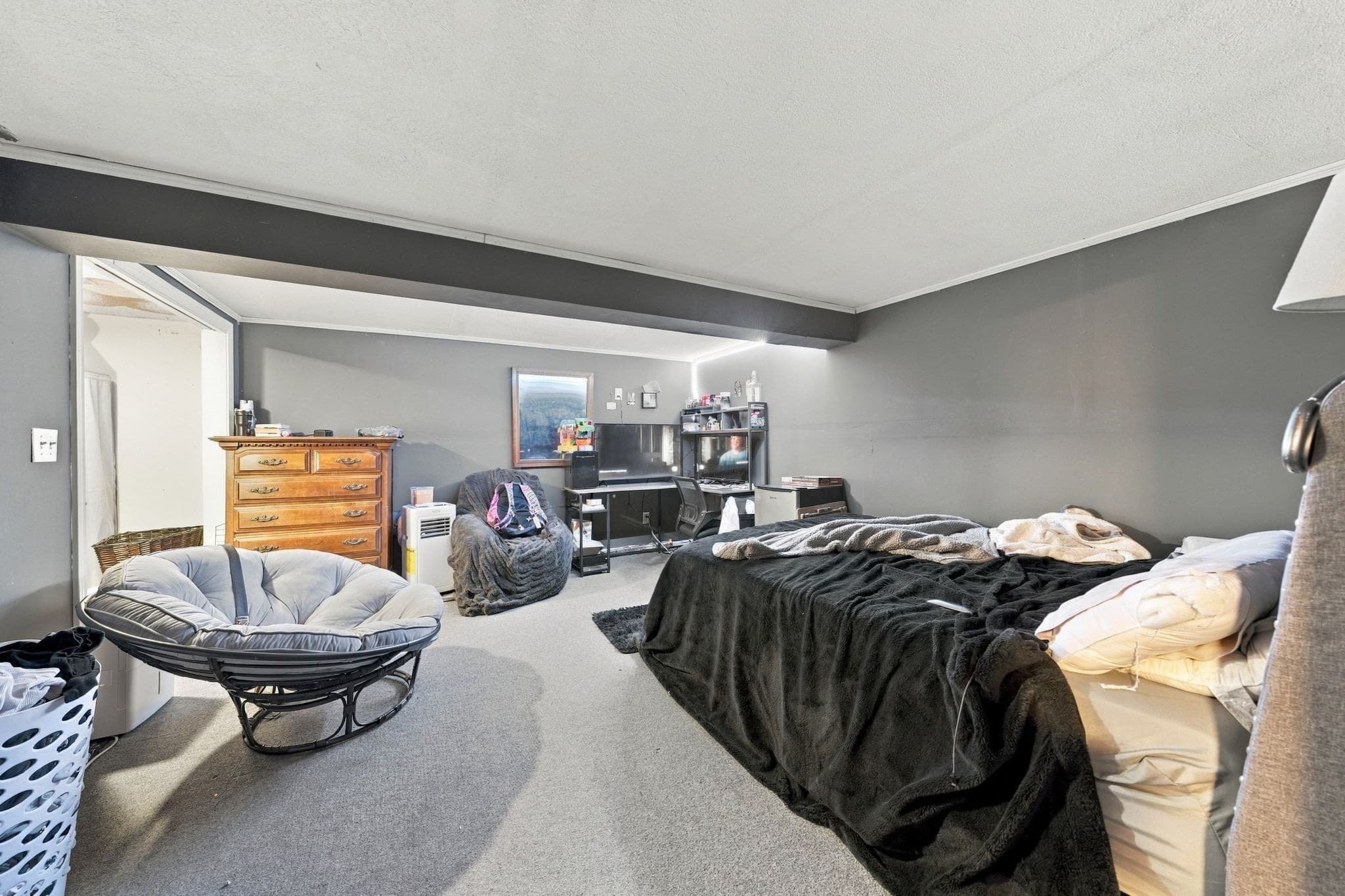 Single Family Residence at 3320 County St, Somerset MA 02726, Somerset, photo 17 of 28