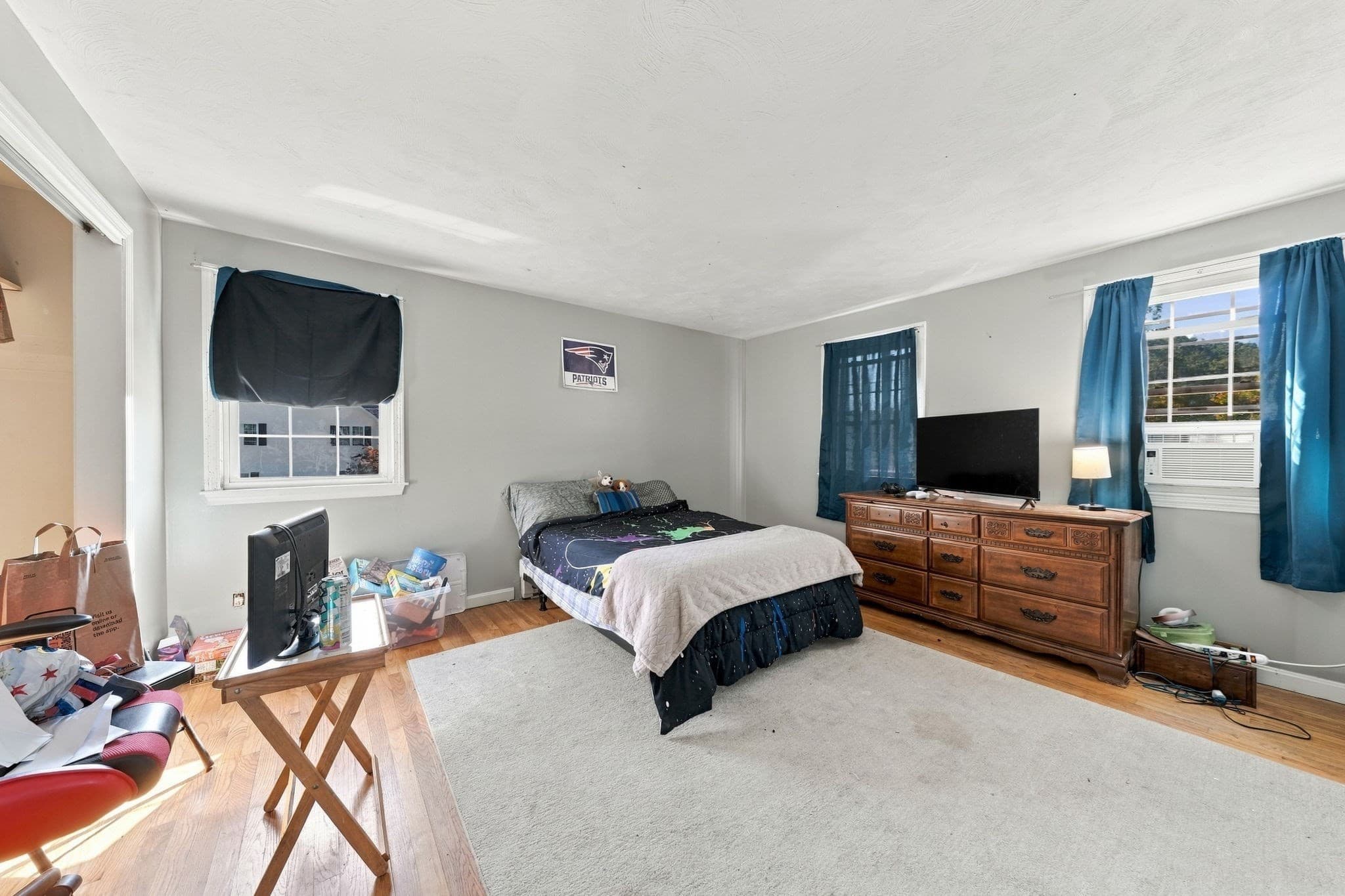 Single Family Residence at 3320 County St, Somerset MA 02726, Somerset, photo 15 of 28