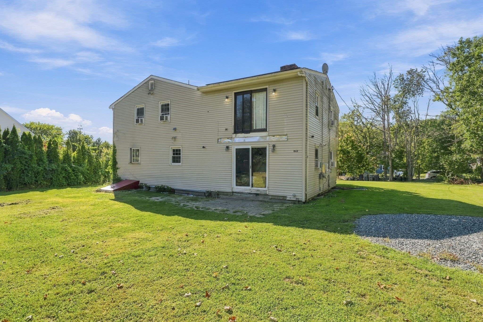 Single Family Residence at 3320 County St, Somerset MA 02726, Somerset, photo 21 of 28