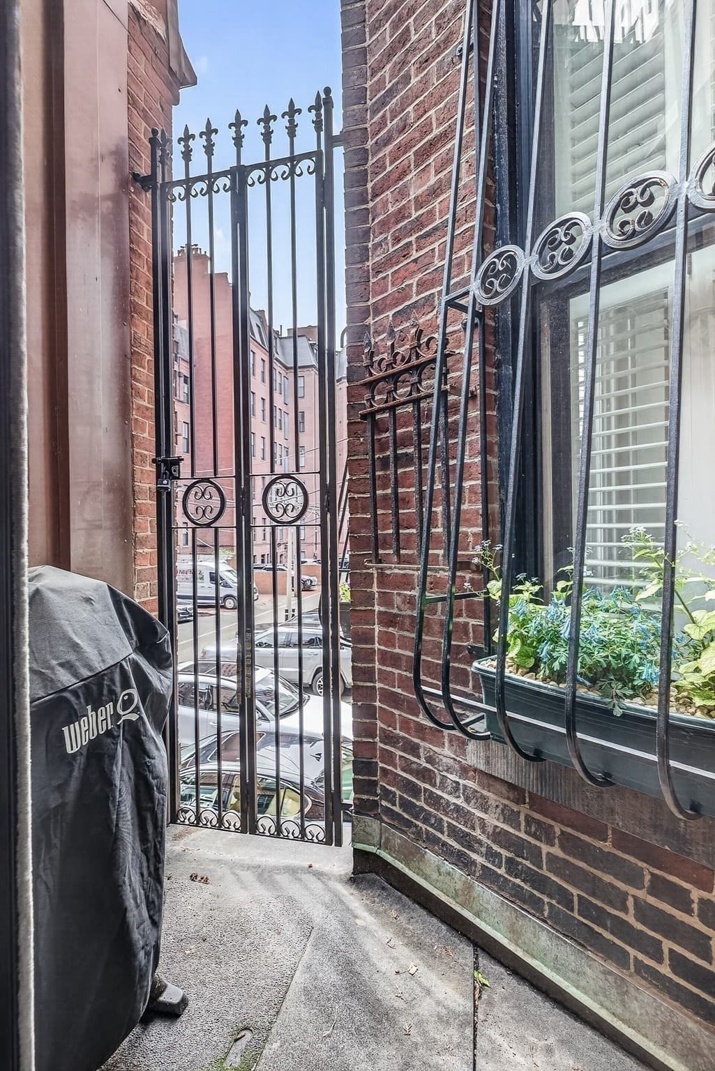 Condominium at 180 Marlborough St # 2, Boston MA 02116, photo 28 of 28