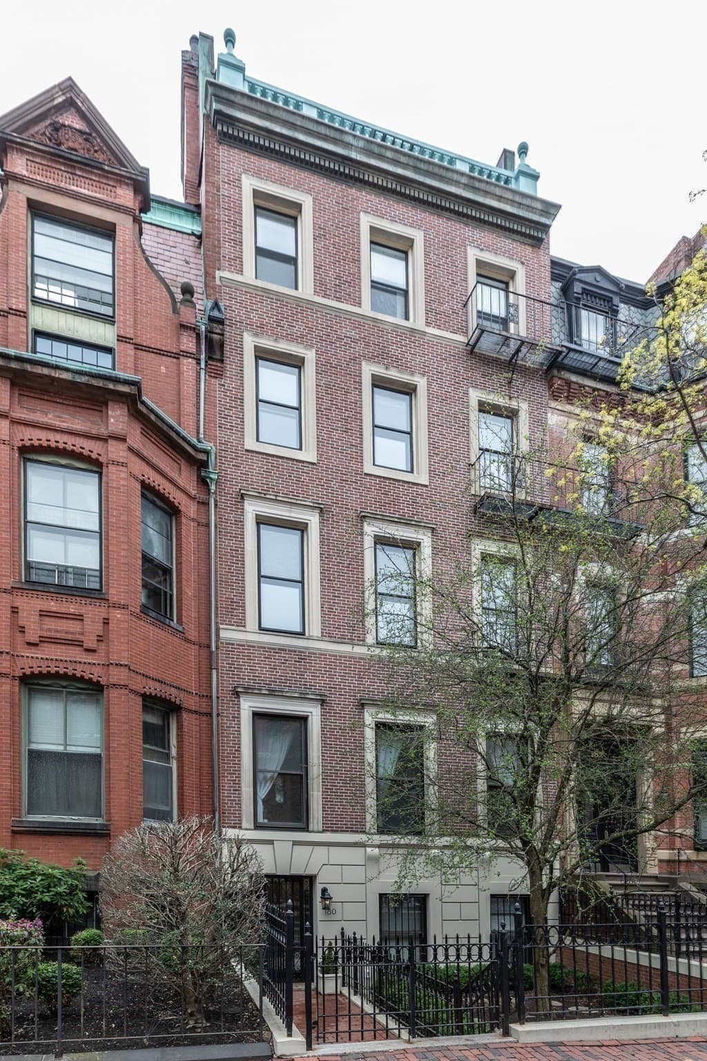Condominium at 180 Marlborough St # 2, Boston MA 02116, photo 25 of 28