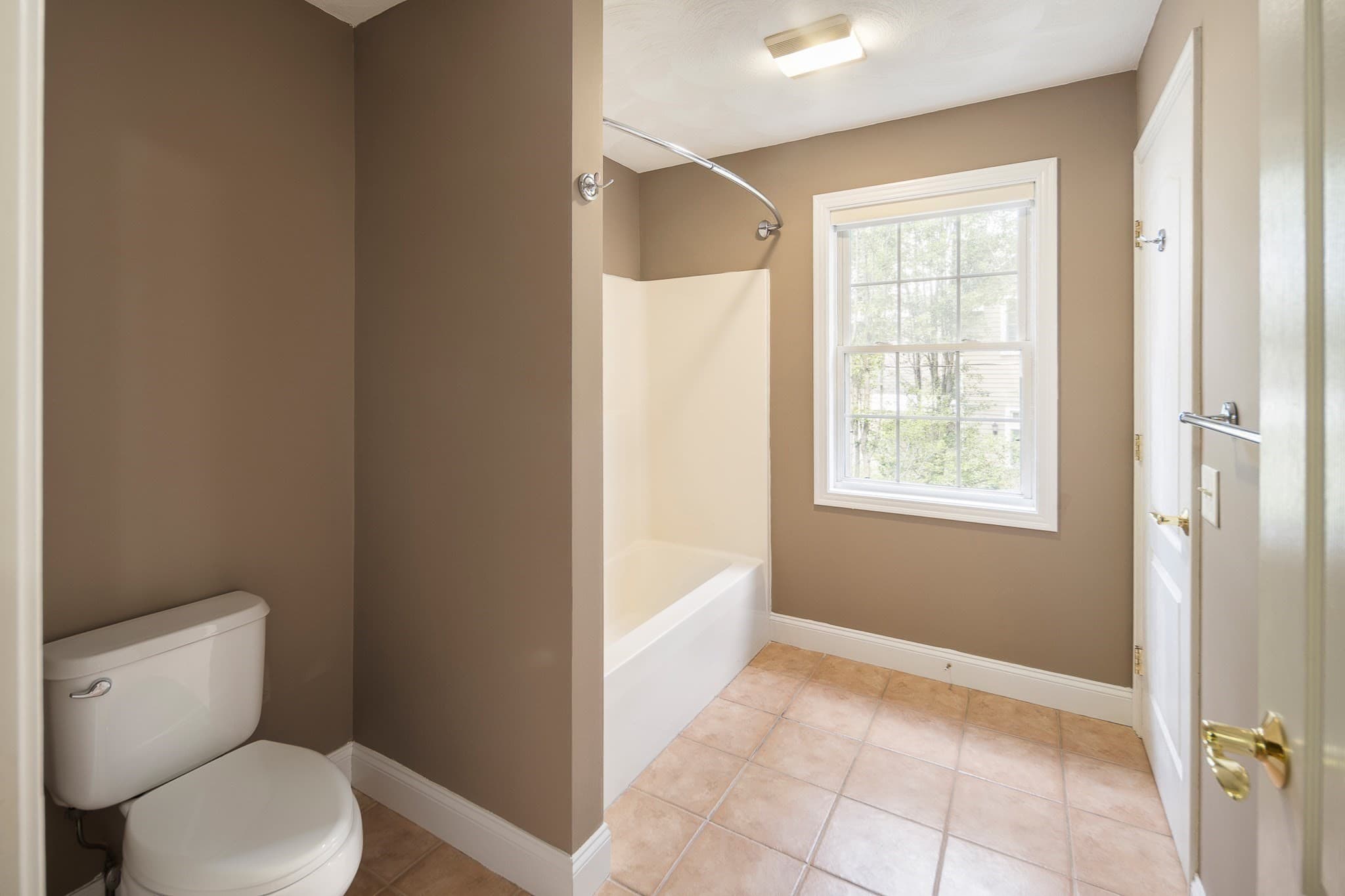 Condominium at 824 Main St. # 3, Wakefield MA 01880, Wakefield, photo 28 of 33