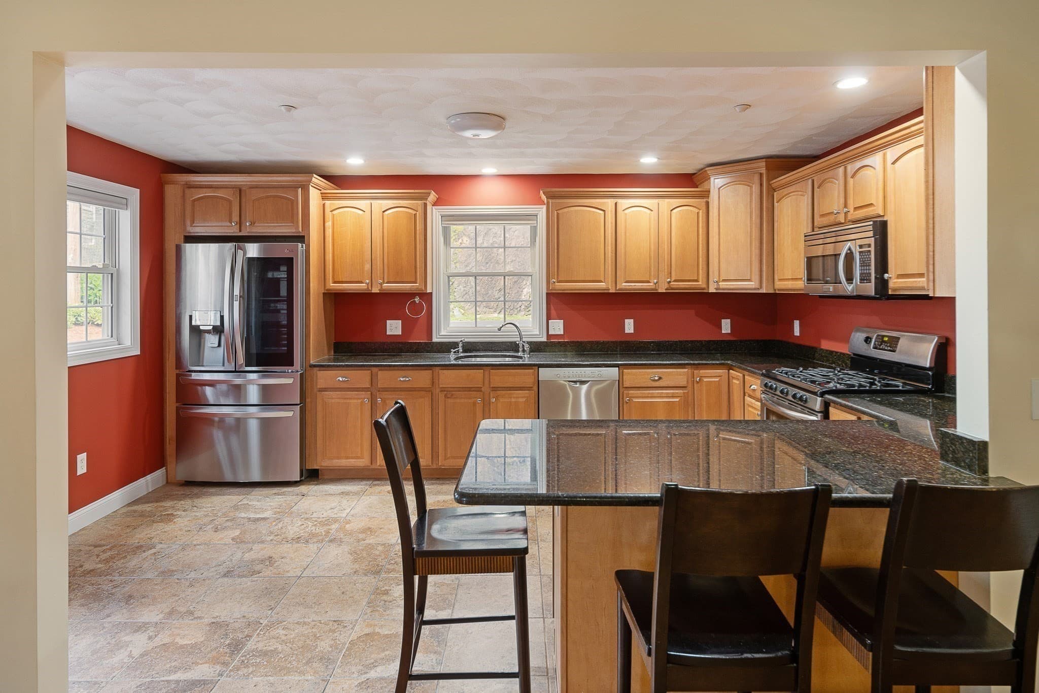 Condominium at 824 Main St. # 3, Wakefield MA 01880, Wakefield, photo 11 of 33