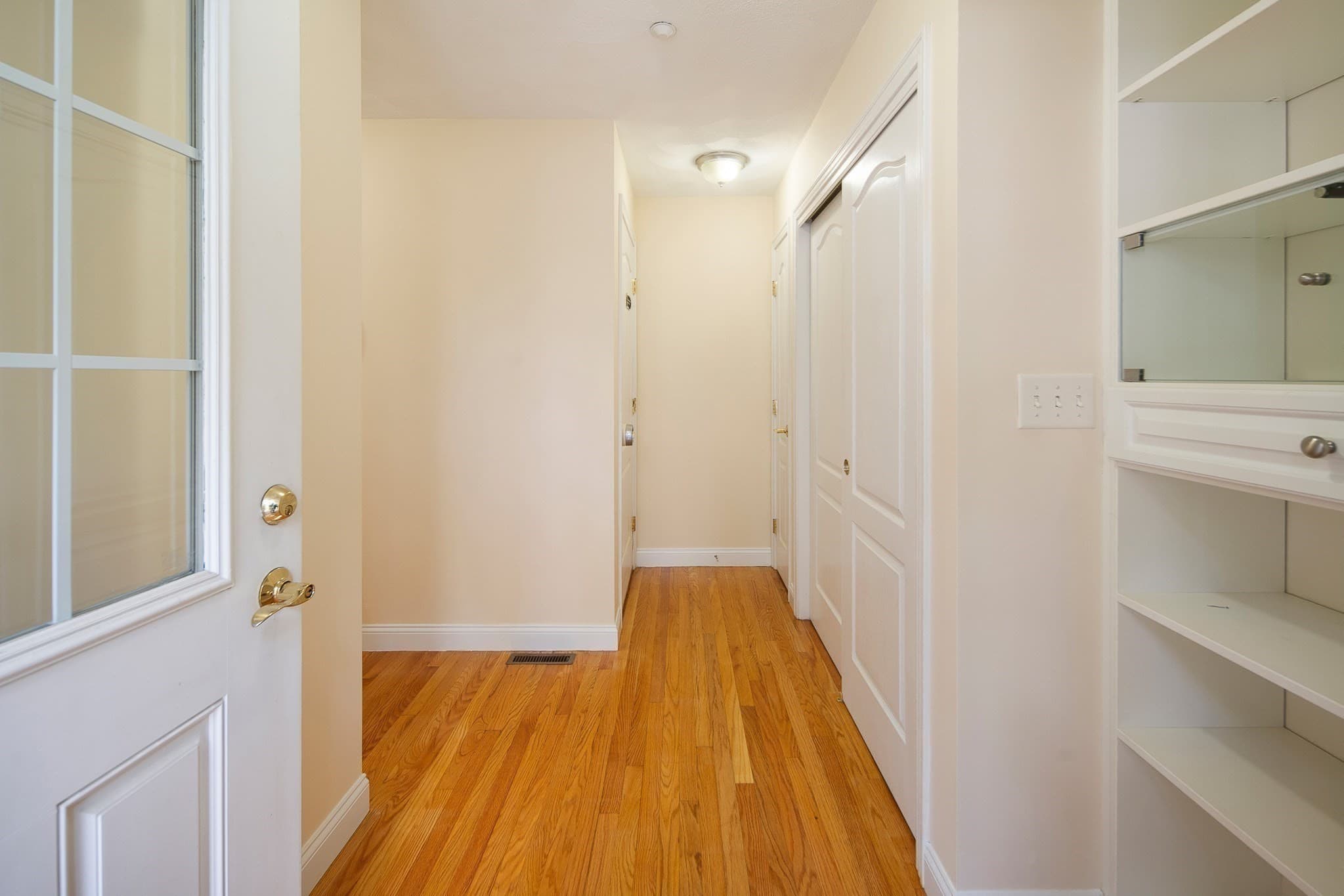 Condominium at 824 Main St. # 3, Wakefield MA 01880, Wakefield, photo 19 of 33