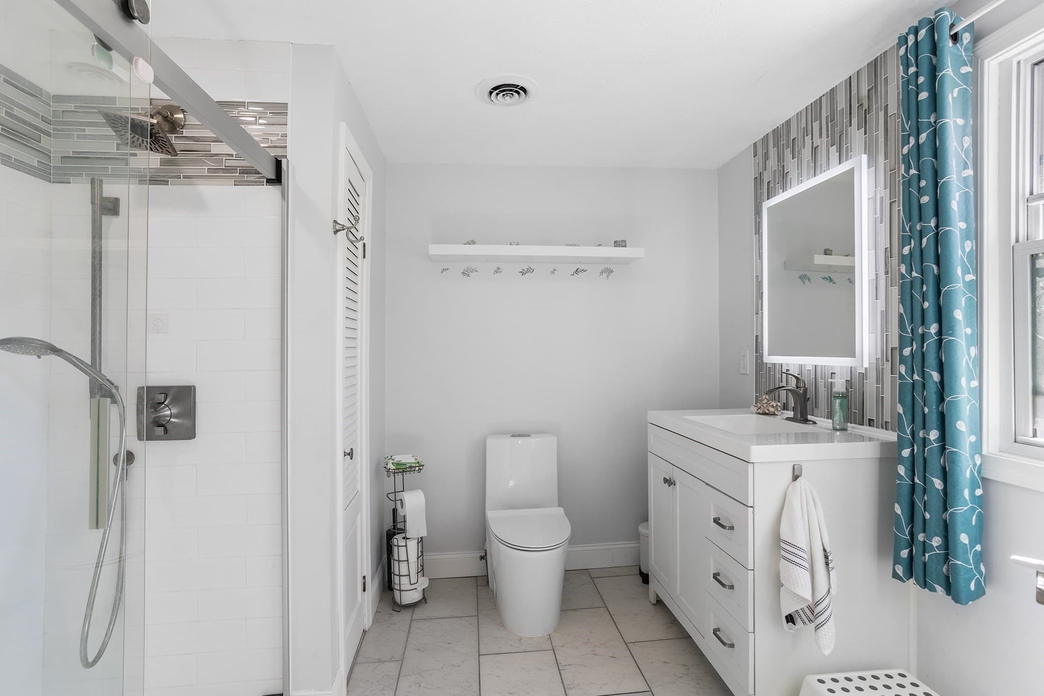 Single Family Residence at 438 Reservoir St, Holden MA 01520, Holden, photo 15 of 29