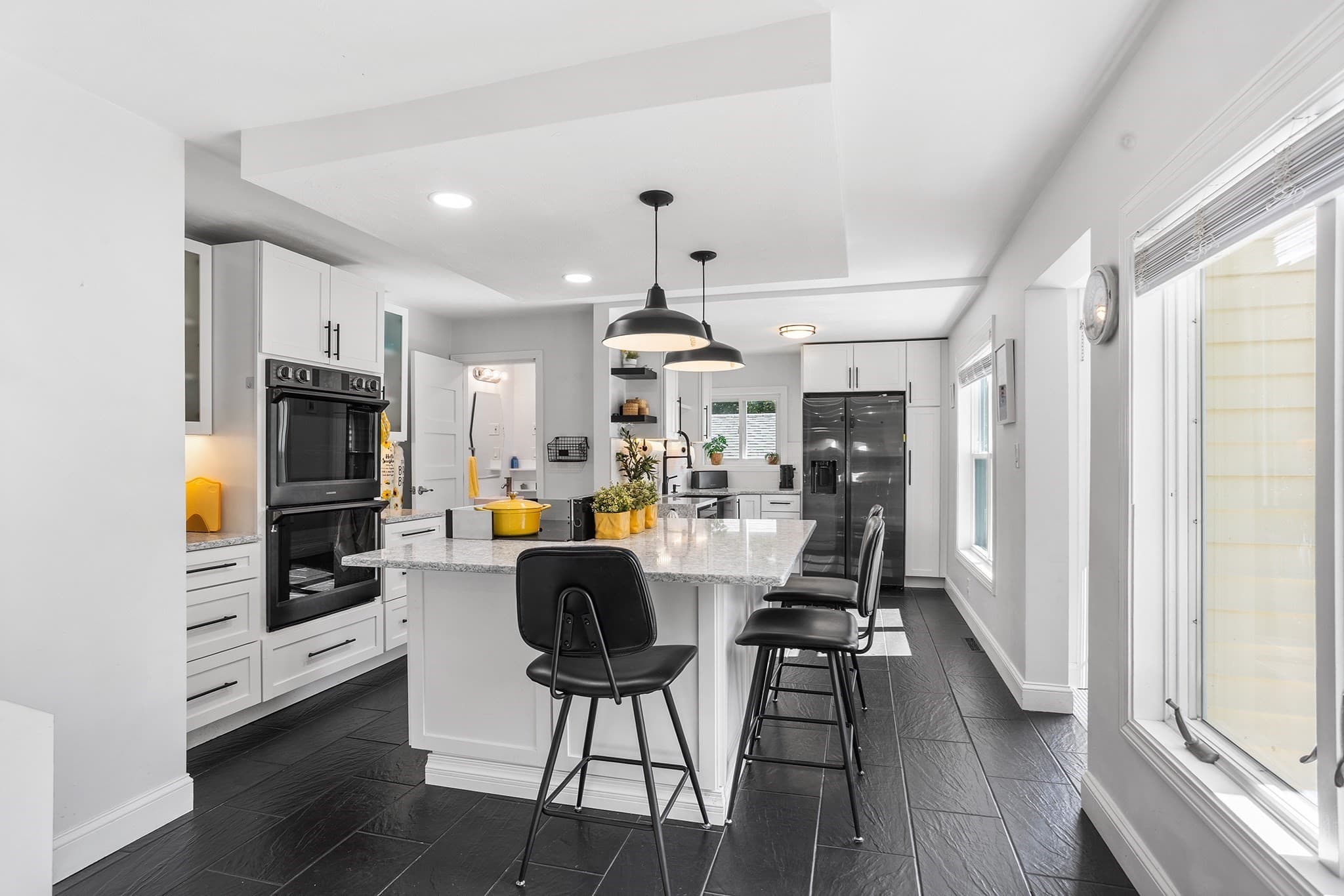 Single Family Residence at 438 Reservoir St, Holden MA 01520, Holden, photo 4 of 29