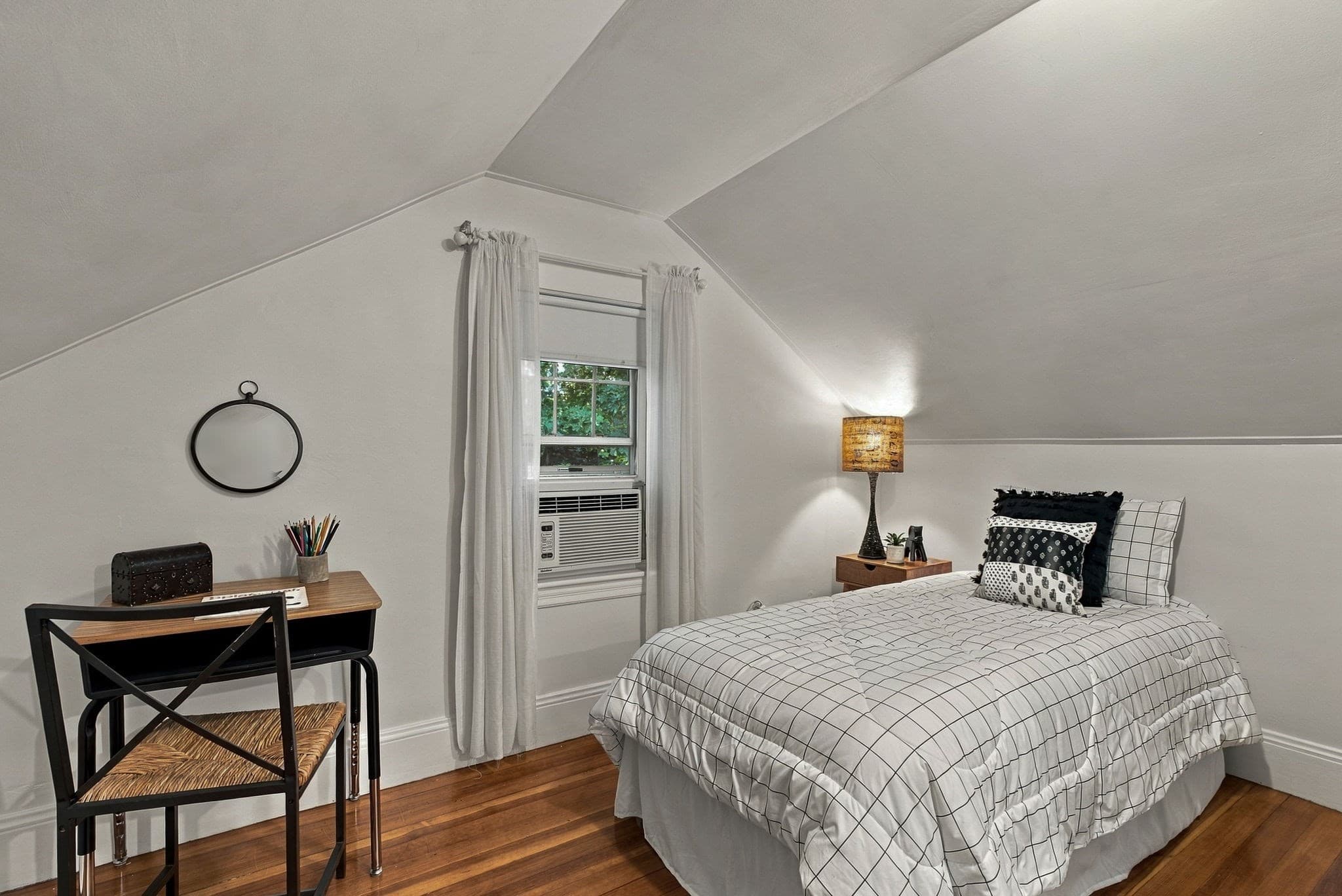 Single Family Residence at 46 Maple Rd, Melrose MA 02176, photo 25 of 33