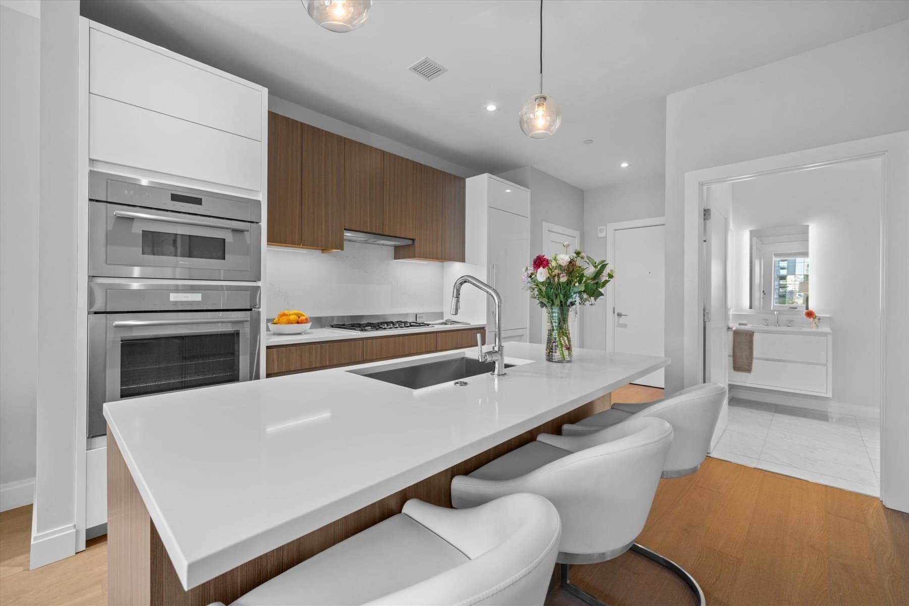 Condominium at 100 Shawmut # 414, Boston MA 02118, photo 6 of 27