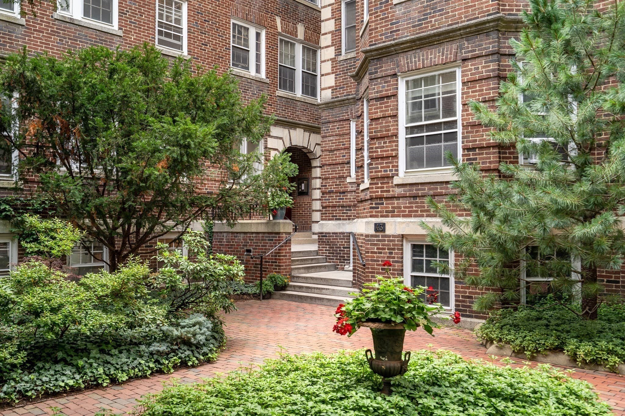 Condominium at 43 Linnaean # 24, Cambridge MA 02138, photo 22 of 22