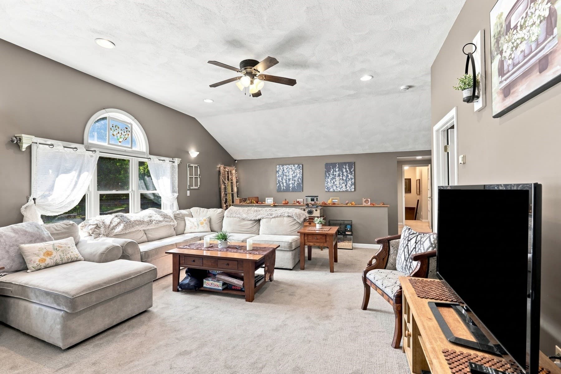 Single Family Residence at 7 Chute Rd, Newbury MA 01922, Newbury, photo 5 of 24