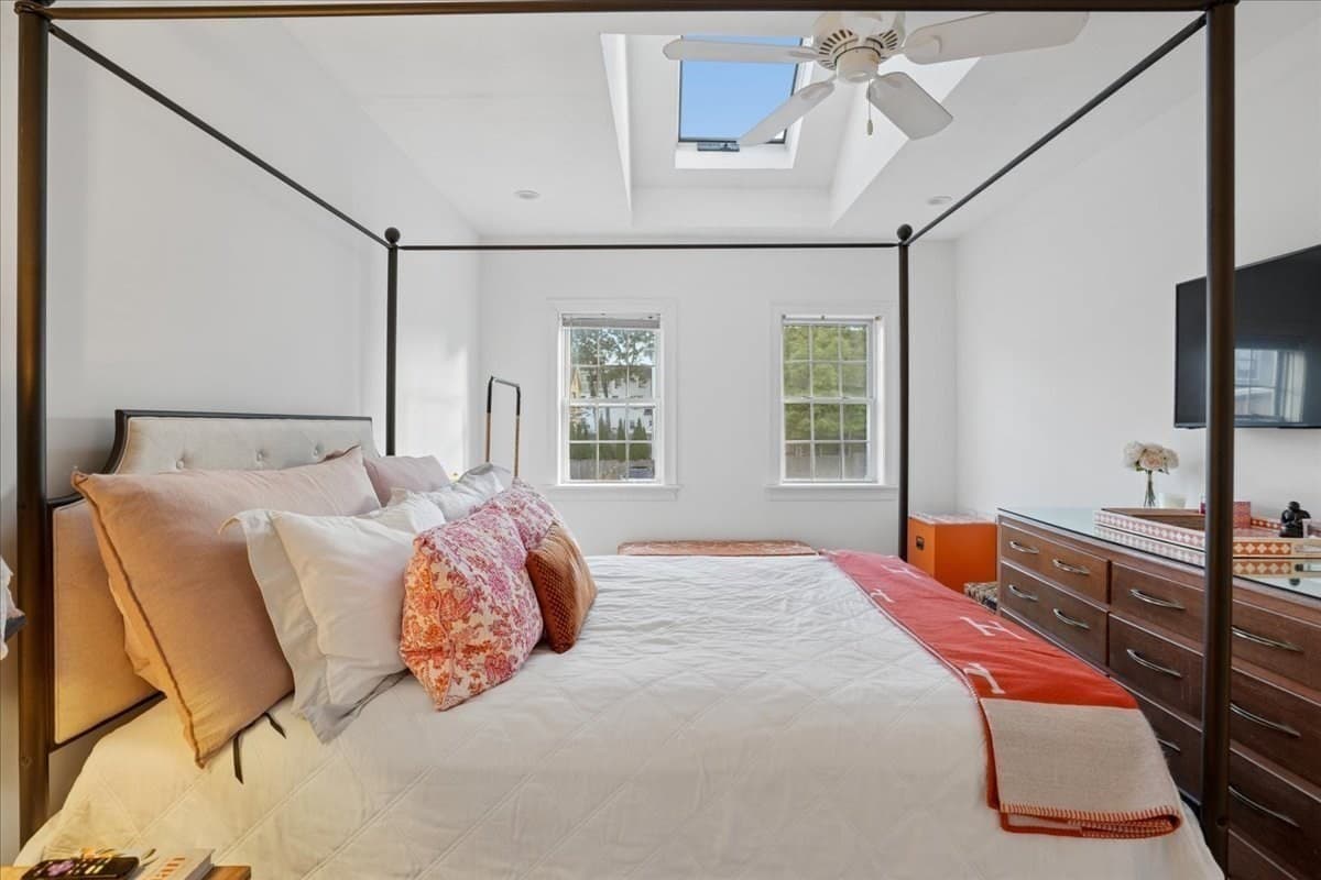 Condominium at 100 State St # 8, Newburyport MA 01950, Newburyport, photo 23 of 40