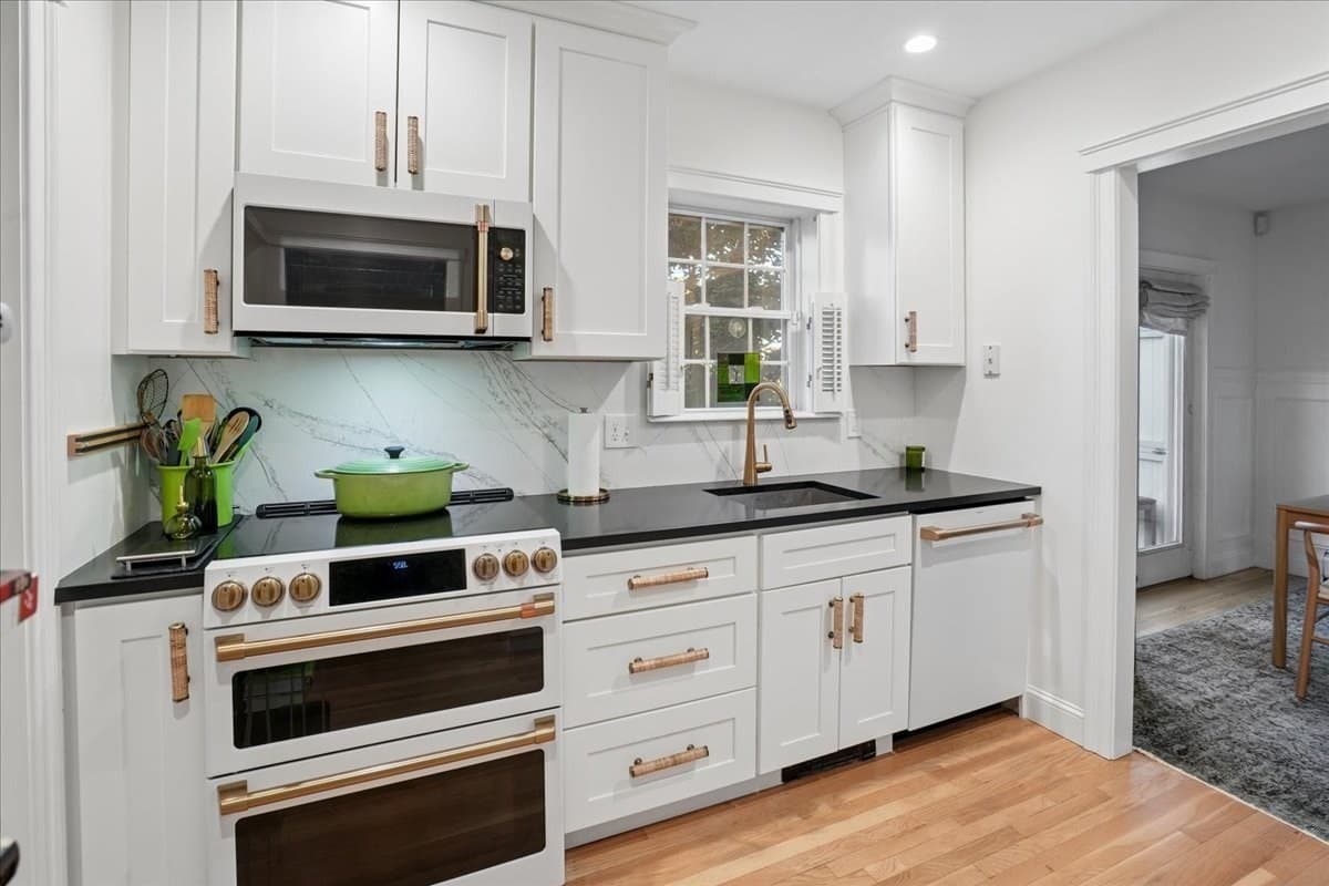 Condominium at 100 State St # 8, Newburyport MA 01950, Newburyport, photo 16 of 40