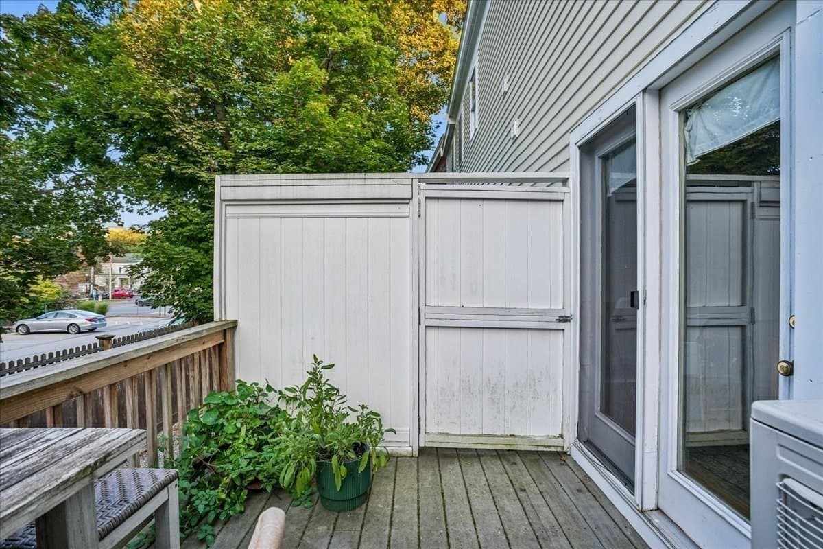 Condominium at 100 State St # 8, Newburyport MA 01950, Newburyport, photo 30 of 40
