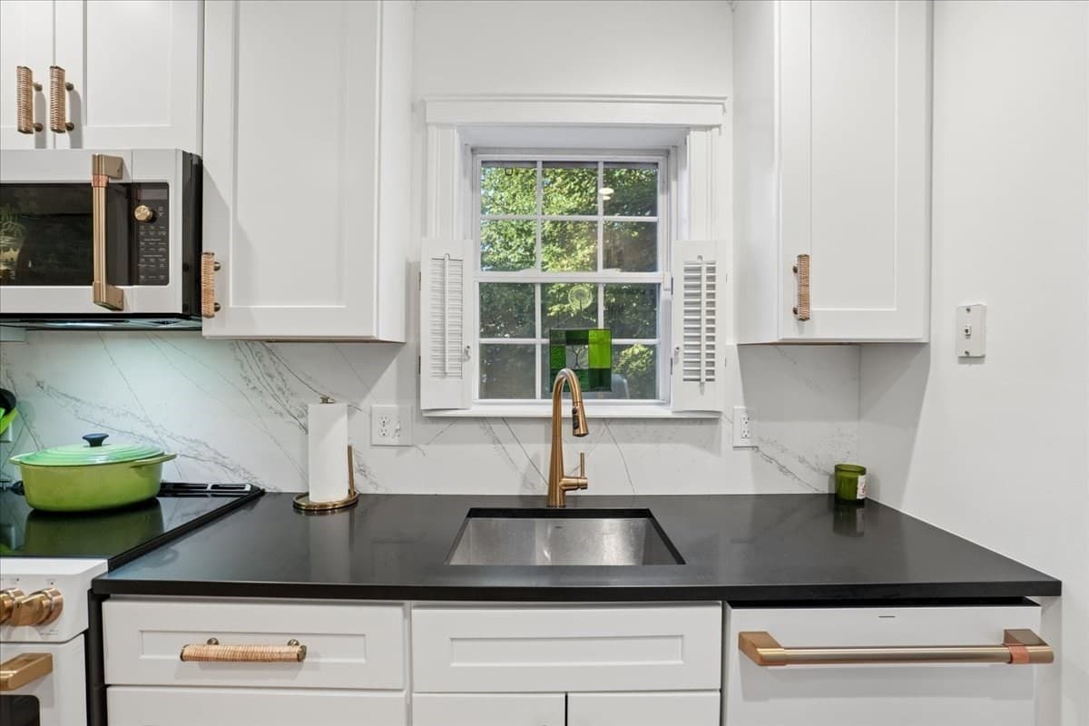 Condominium at 100 State St # 8, Newburyport MA 01950, Newburyport, photo 14 of 40