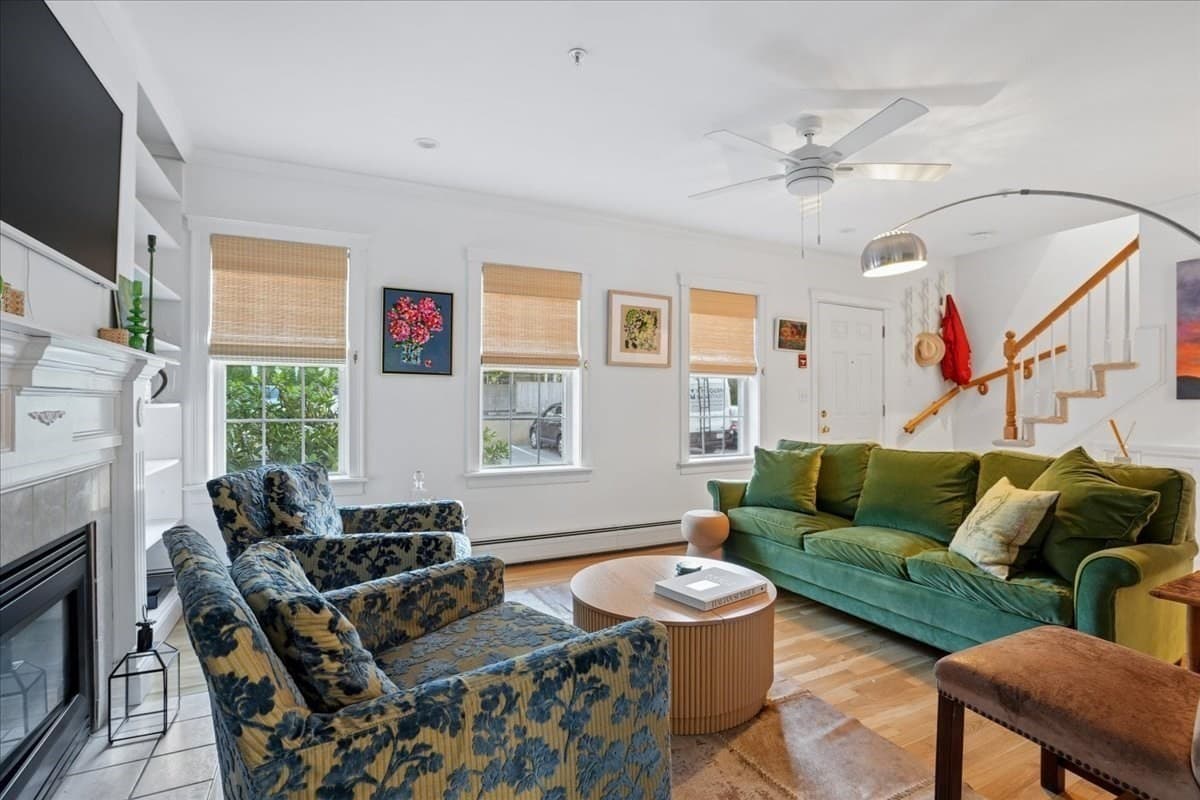 Condominium at 100 State St # 8, Newburyport MA 01950, Newburyport, photo 11 of 40