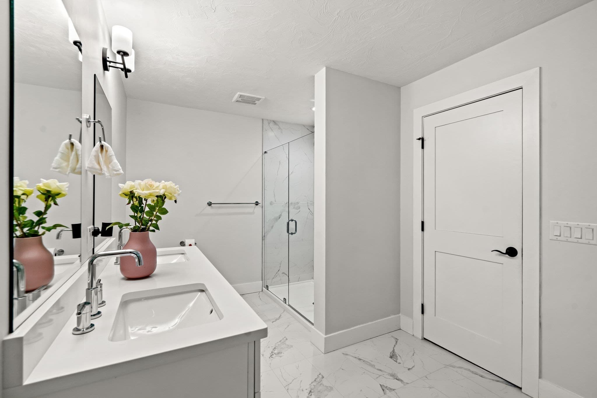 Condominium at 318 Bishop Street # 318, Framingham MA 01702, Framingham, photo 14 of 31