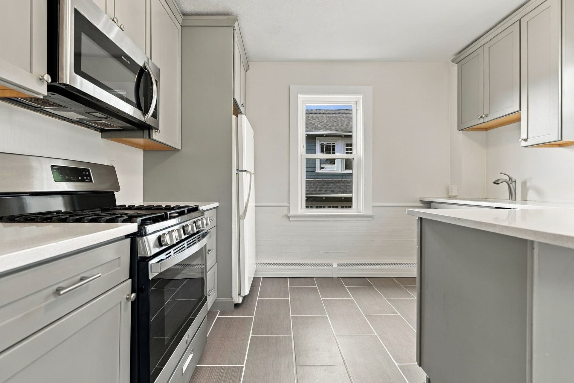 2 Family - 2 Units Up/Down at 5 Willow Ave, Salem MA 01970, photo 6 of 25