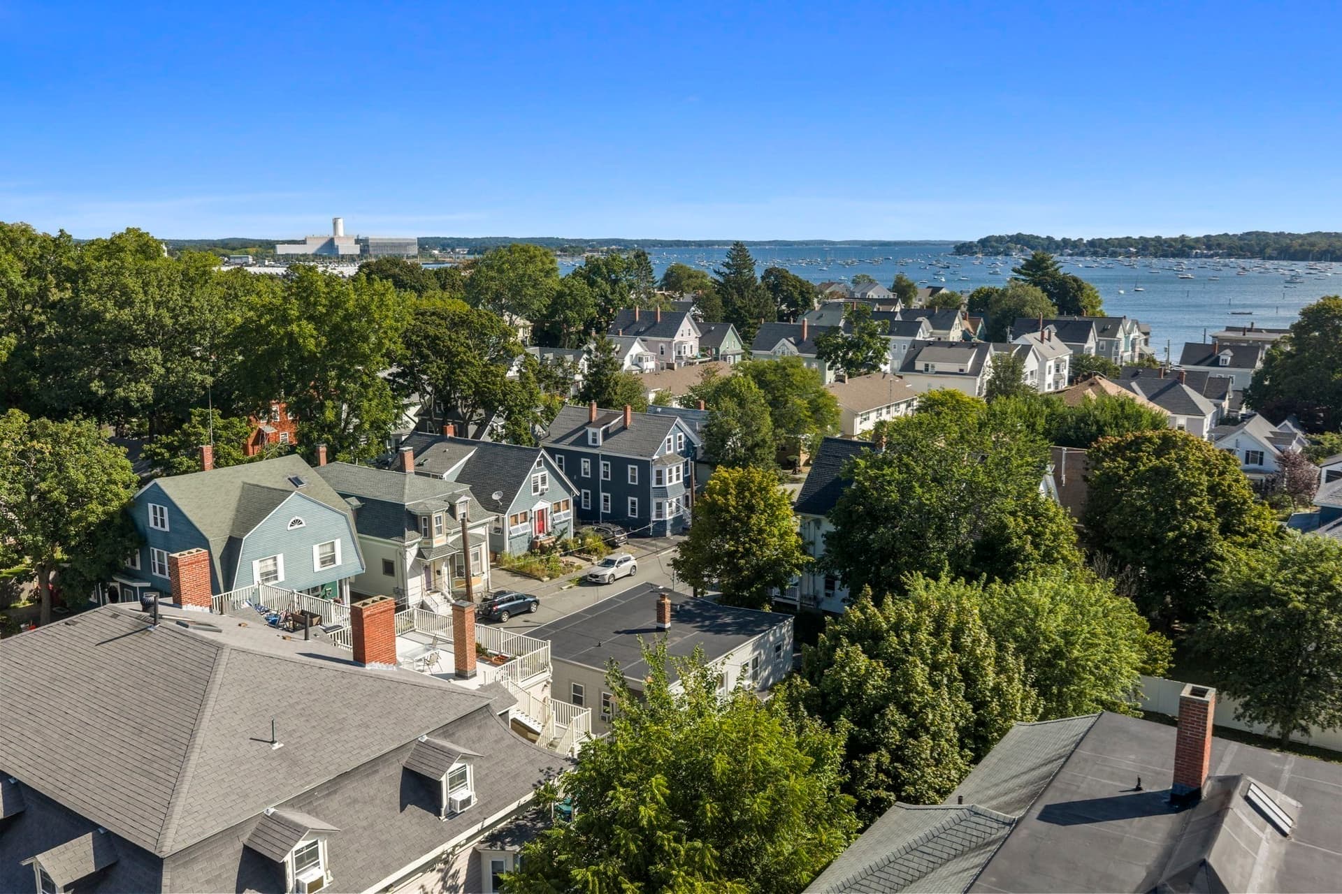 2 Family - 2 Units Up/Down at 5 Willow Ave, Salem MA 01970, photo 22 of 25