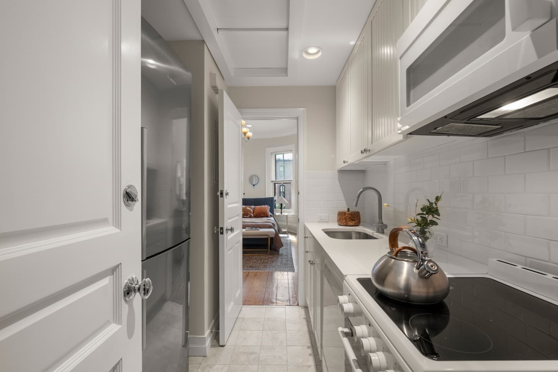 Condominium at 4 Claremont Park # 2, Boston MA 02118, photo 9 of 23