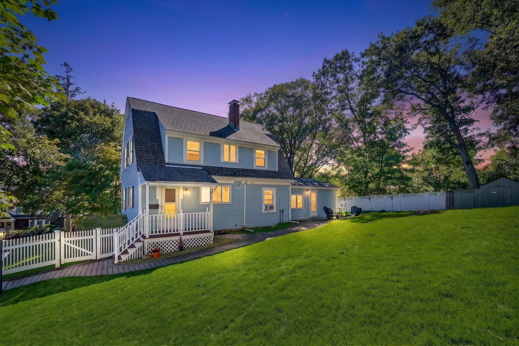 Single Family Residence at 51 Lindenwood Road, Stoneham MA 02180, Stoneham, photo 2 of 37