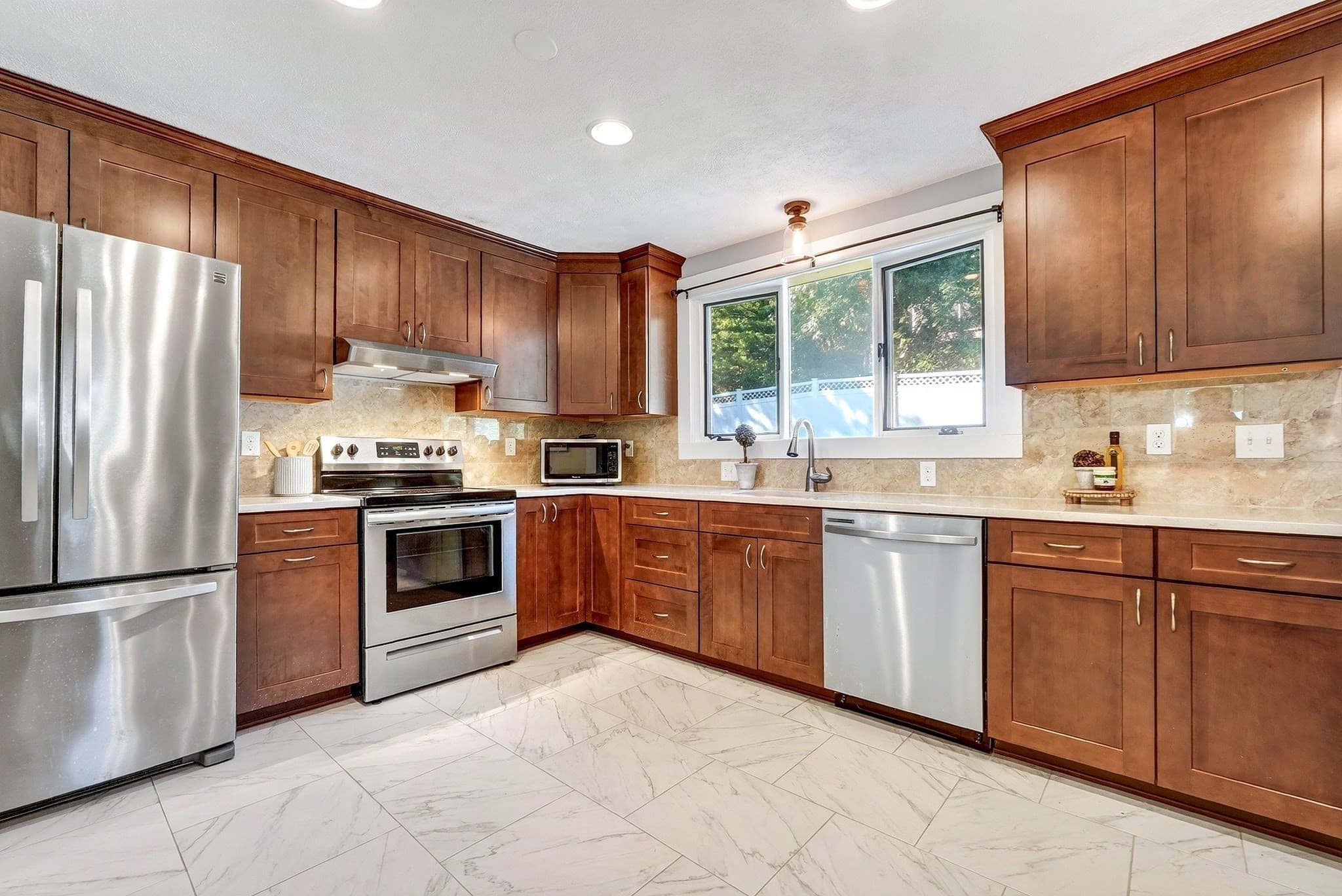 Single Family Residence at 51 Lindenwood Road, Stoneham MA 02180, Stoneham, photo 12 of 37