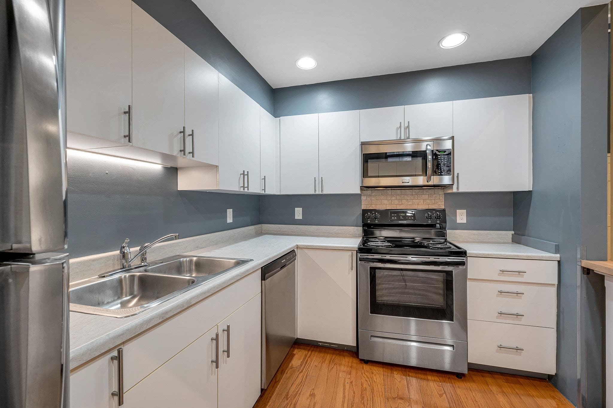 Condominium at 172 Middle St # 204, Lowell MA 01852, Lowell, photo 7 of 31