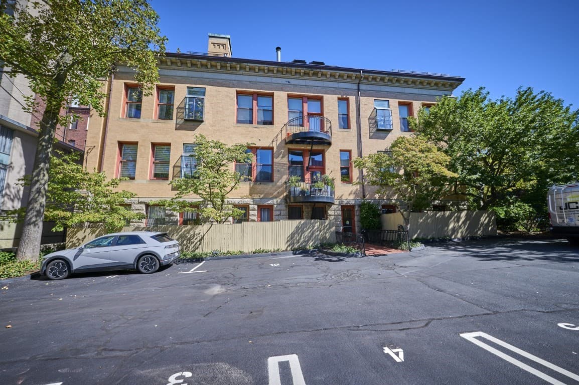 Condominium at 145 Saint Botolph St # 24, Boston MA 02115, photo 23 of 24