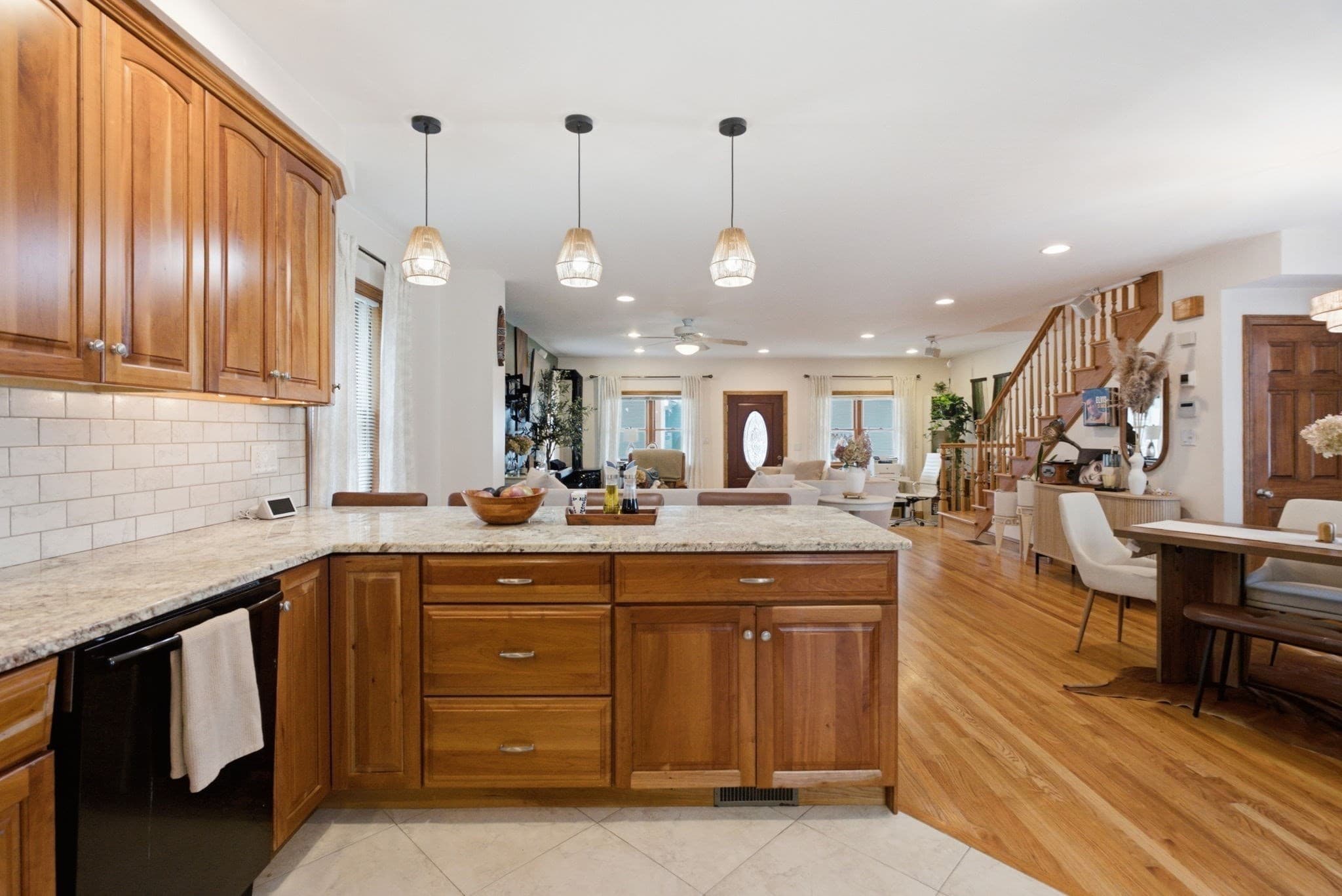 Single Family Residence at 35 Triton Ave, Winthrop MA 02152, Winthrop, photo 10 of 28