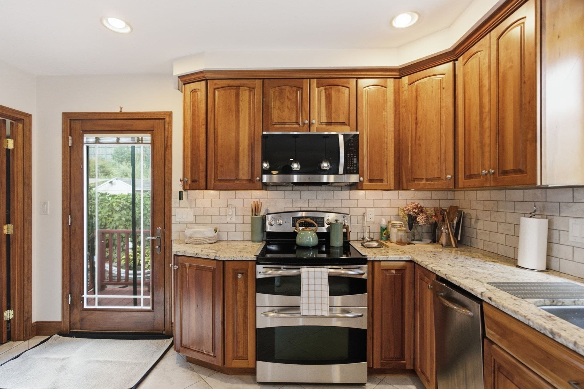 Single Family Residence at 35 Triton Ave, Winthrop MA 02152, Winthrop, photo 8 of 28