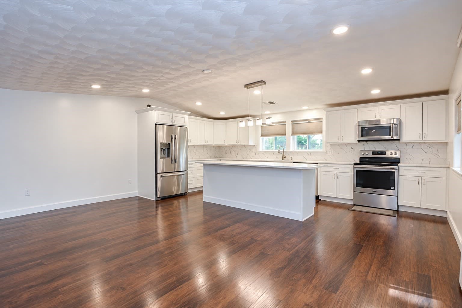 Single Family Residence at 12 Fairfield Ter, Framingham MA 01701, Framingham, photo 9 of 24
